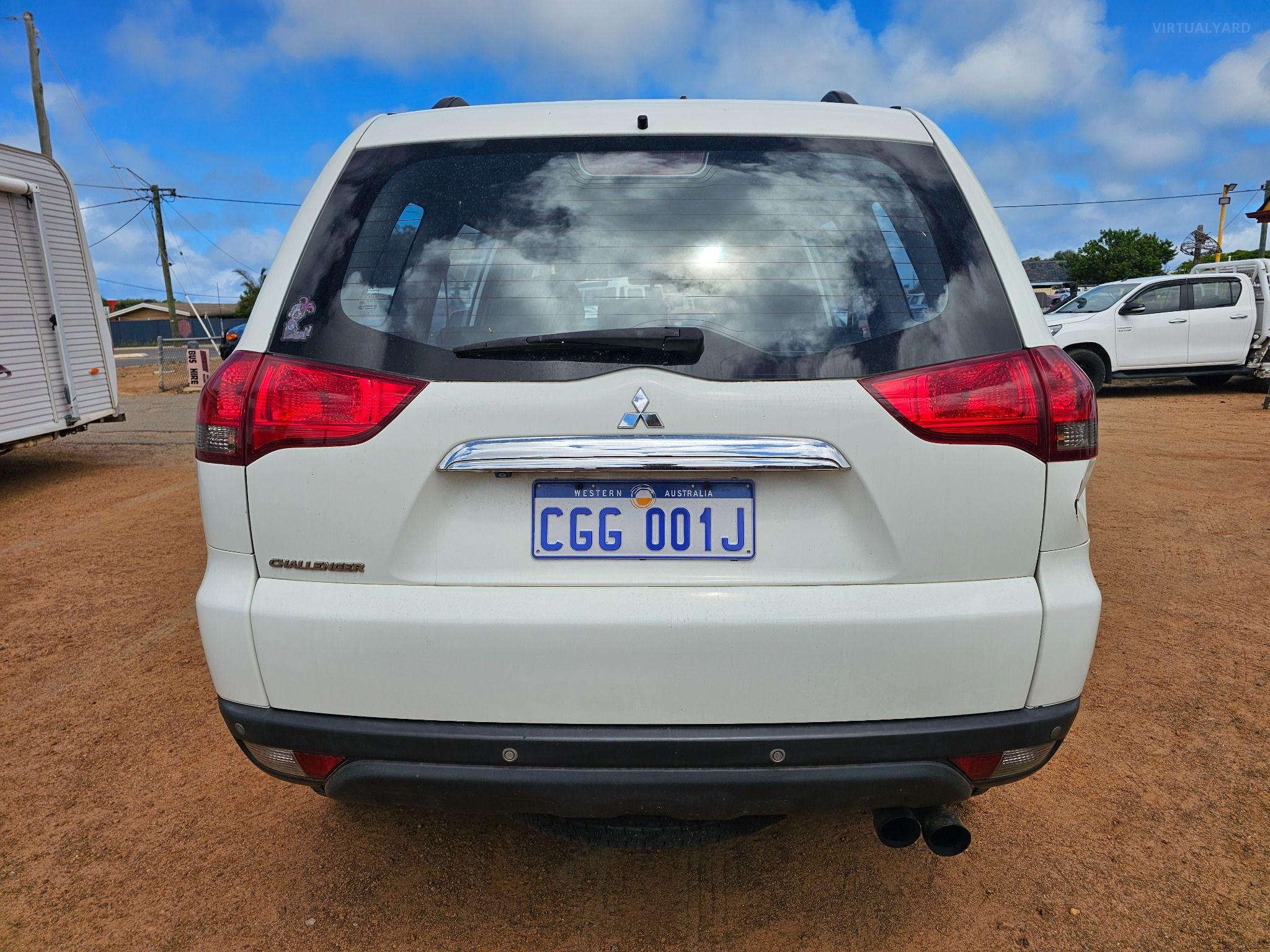 MITSUBISHI CHALLENGER