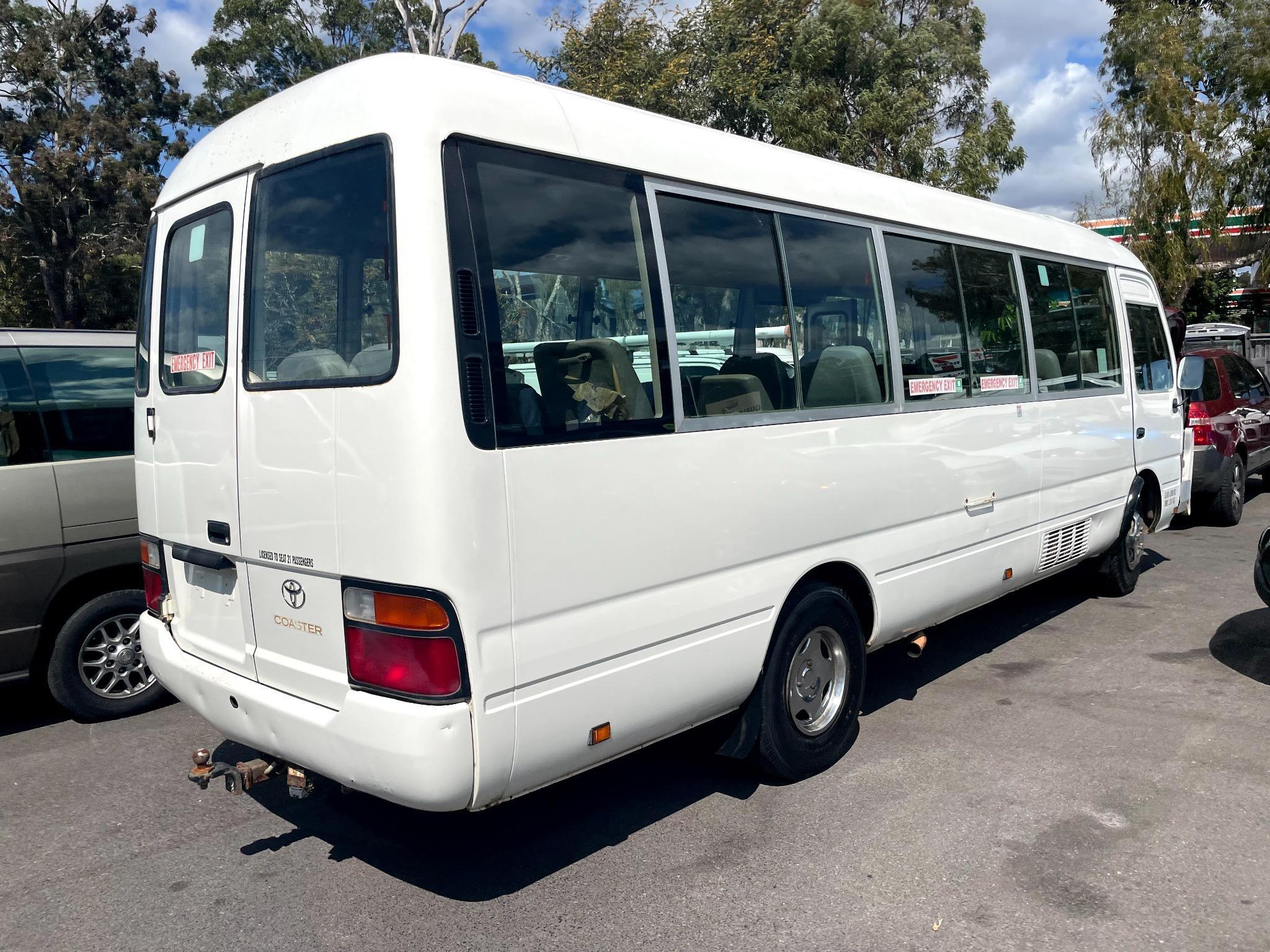 TOYOTA COASTER