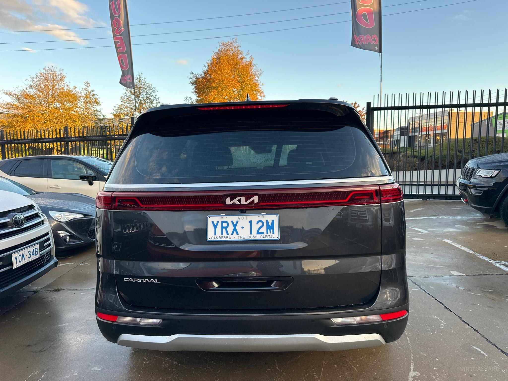 KIA CARNIVAL