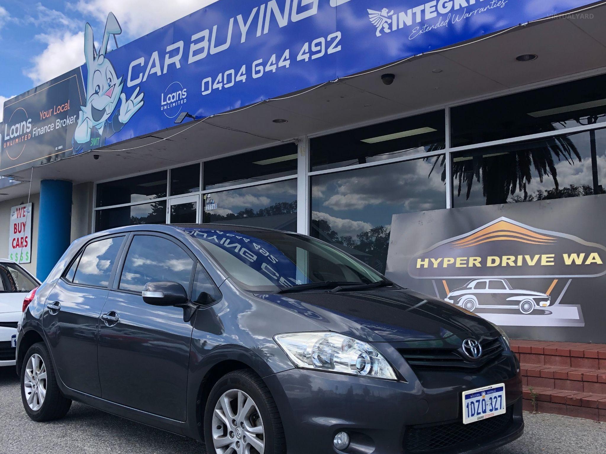 TOYOTA COROLLA