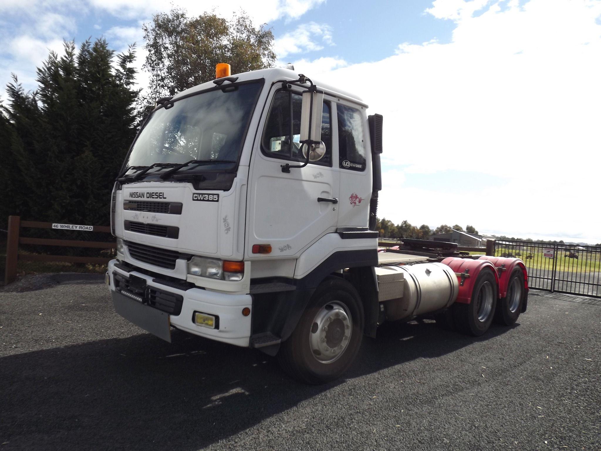 NISSAN UD CW385 6x4 PRIME MOVER