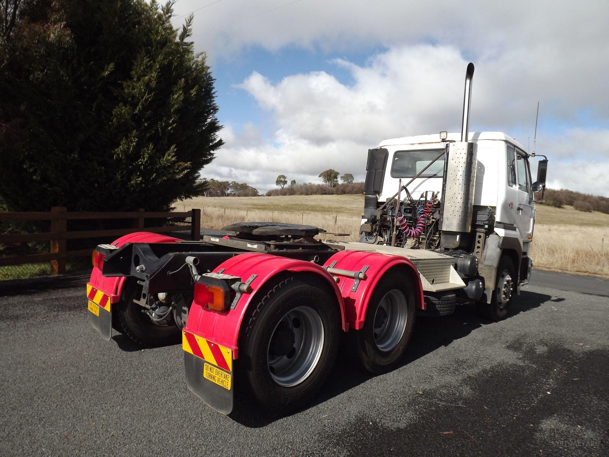 NISSAN UD CW385 6x4 PRIME MOVER
