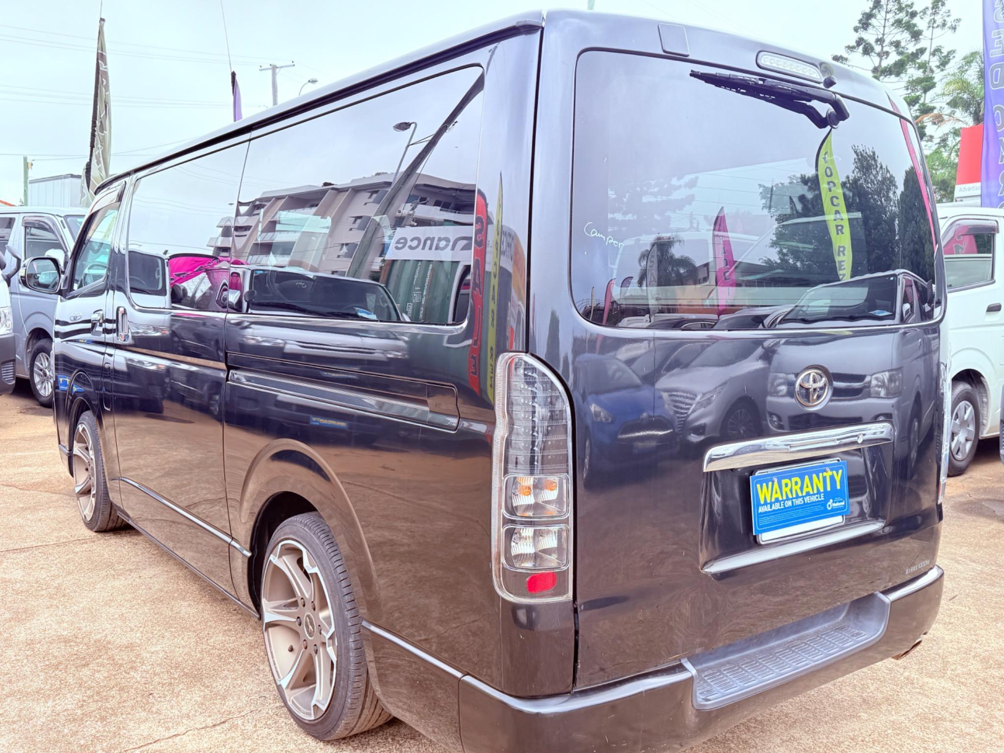TOYOTA HIACE