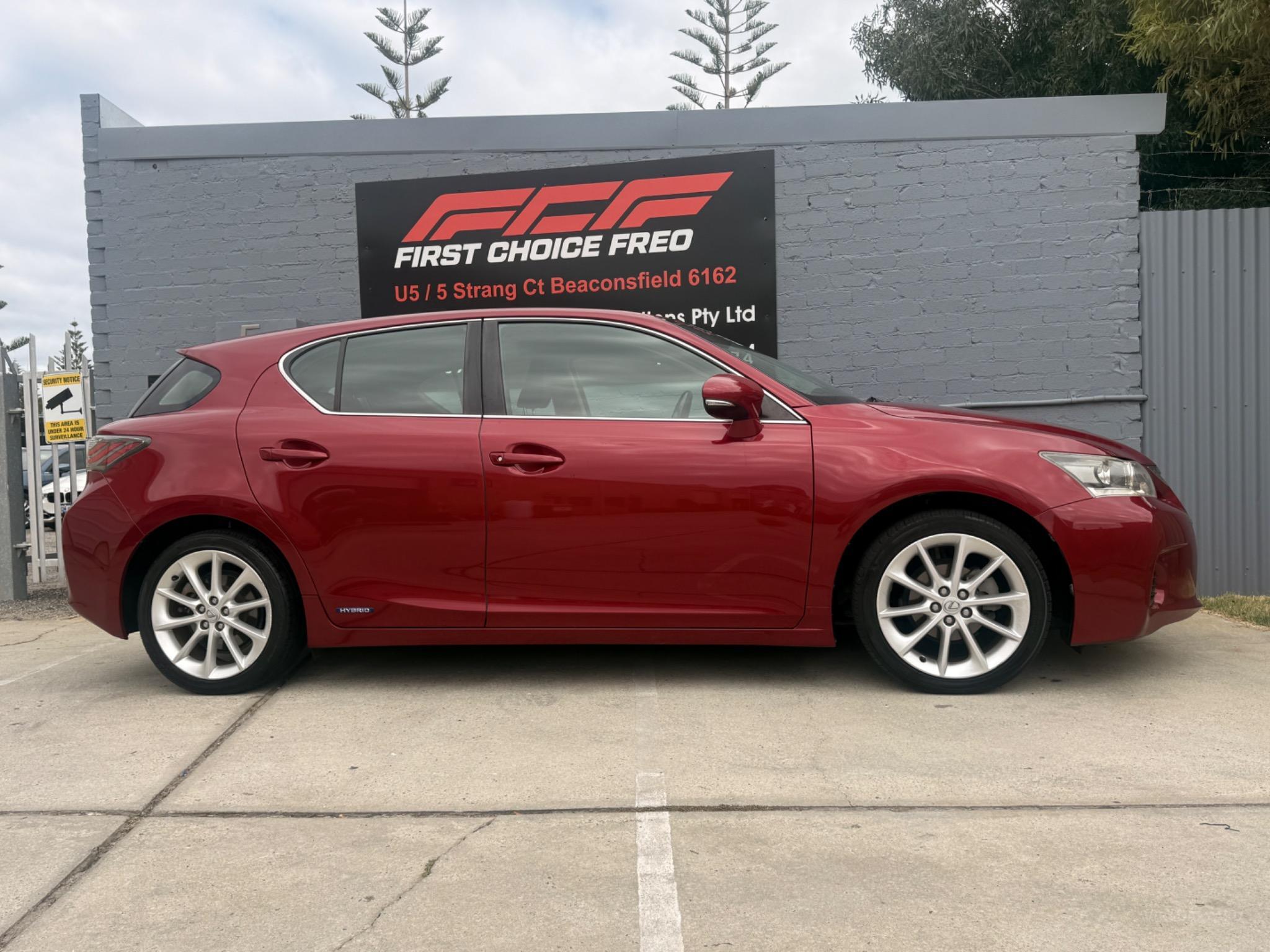 LEXUS CT 200h. HYBRID