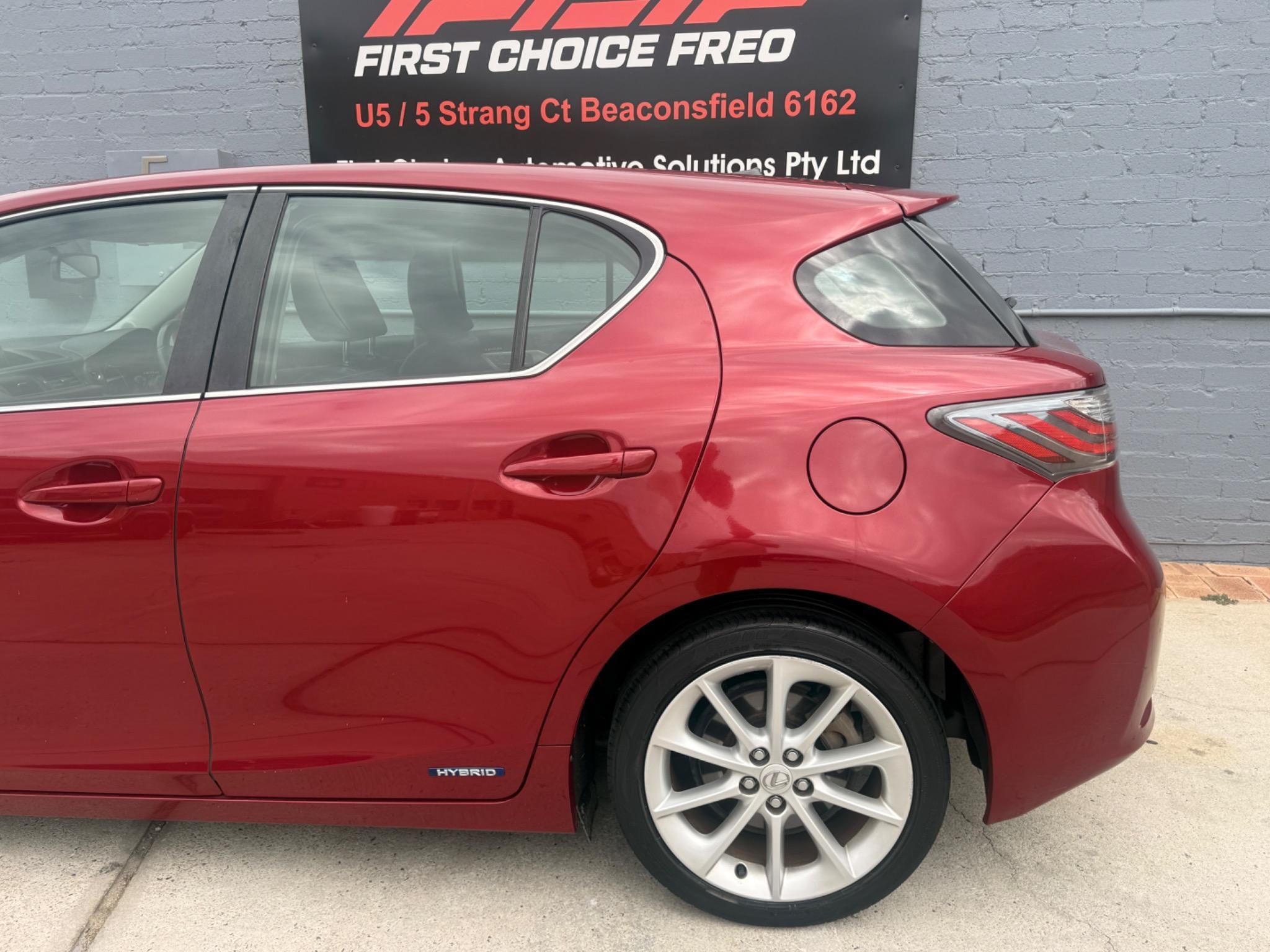 LEXUS CT 200h. HYBRID