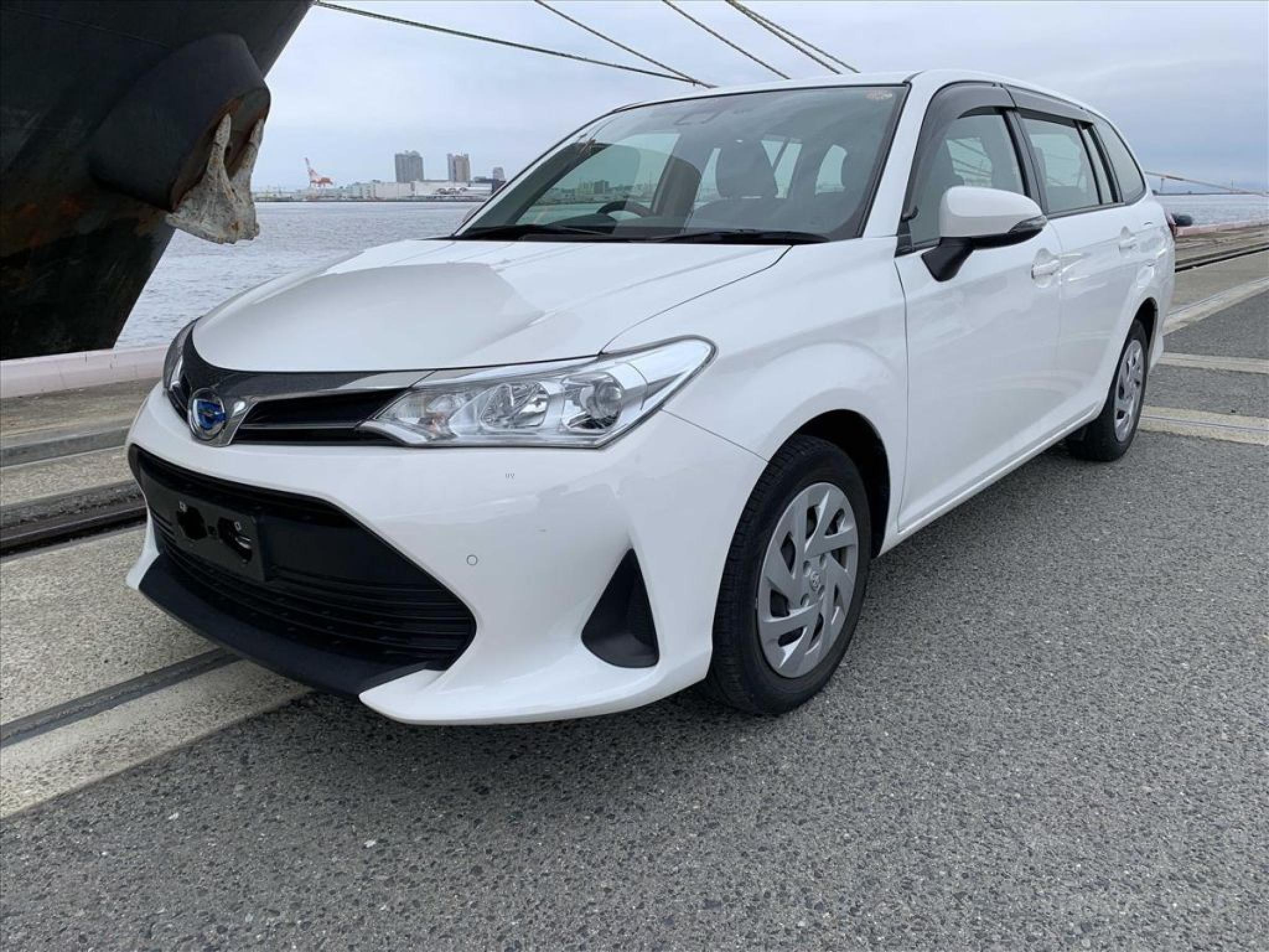 TOYOTA Corolla Fielder