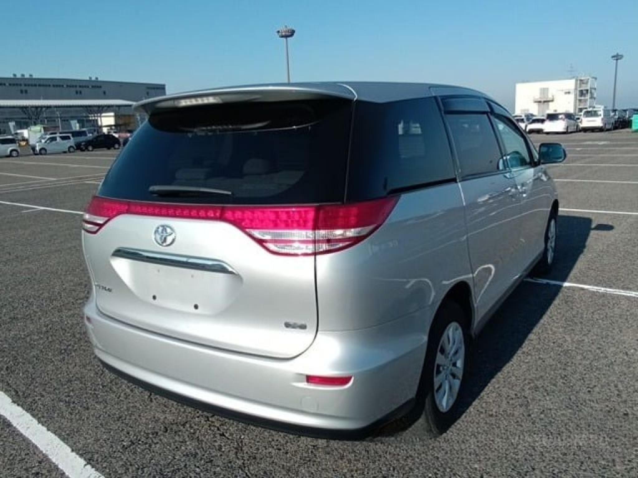 TOYOTA ESTIMA