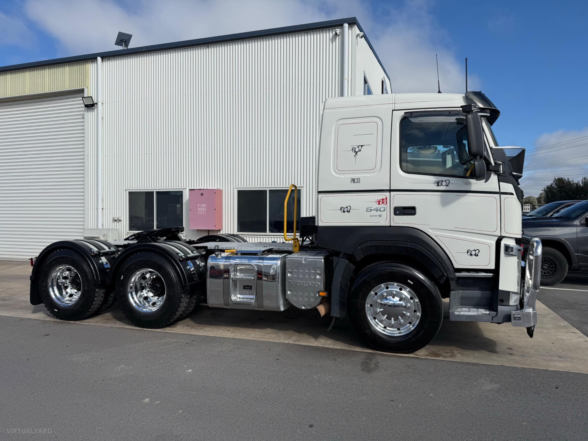 VOLVO FM13 CAB CHASSIS