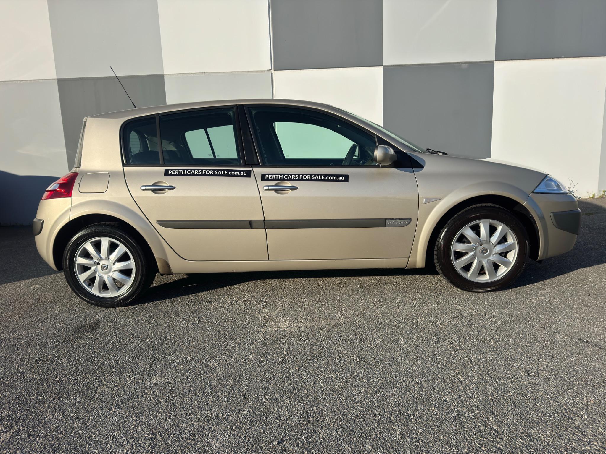 RENAULT MEGANE