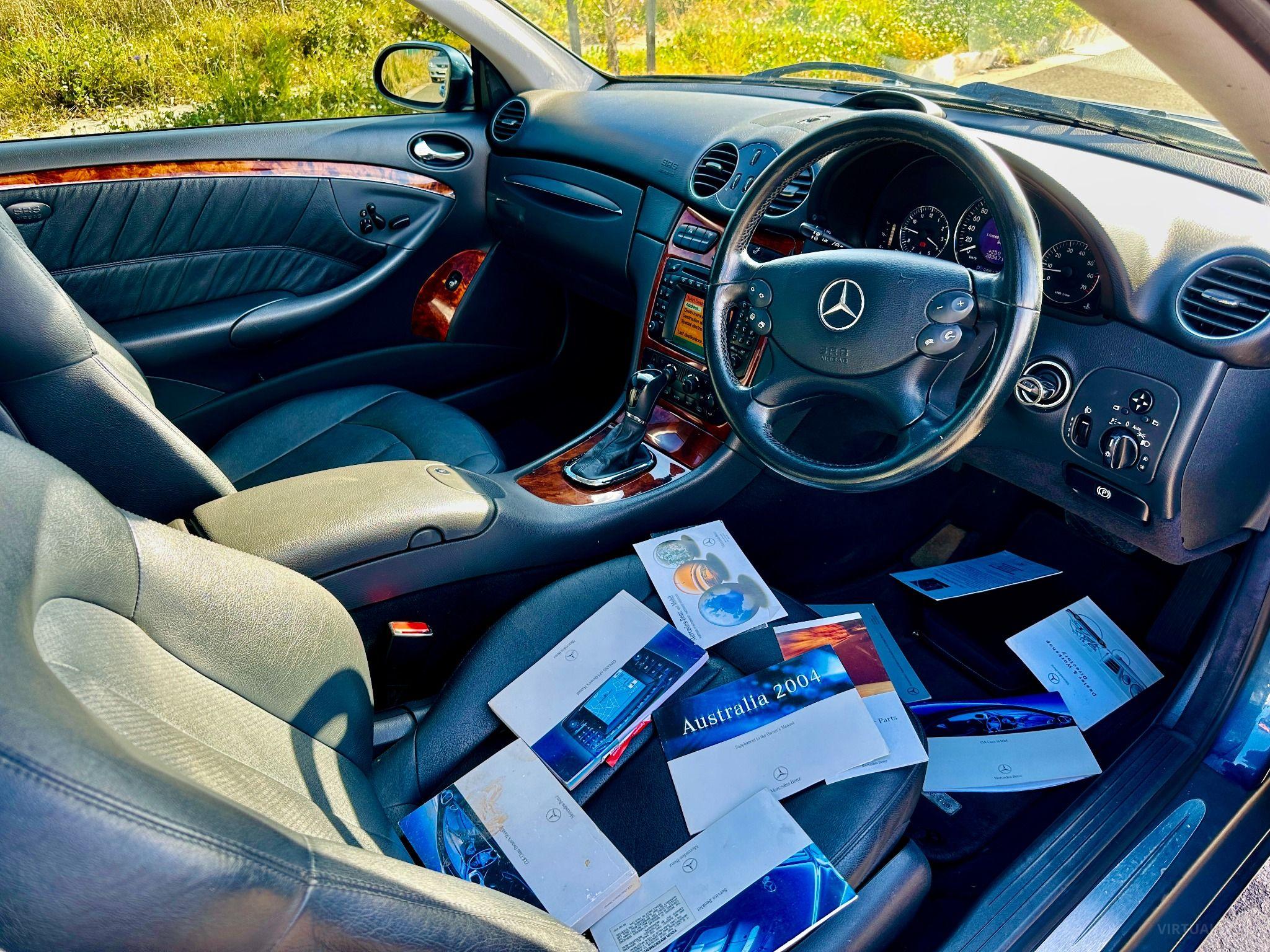 MERCEDES-BENZ CLK320