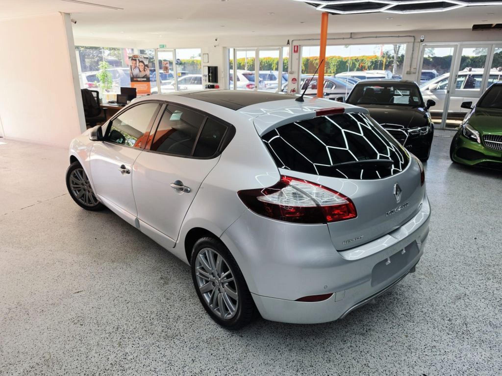 RENAULT MEGANE