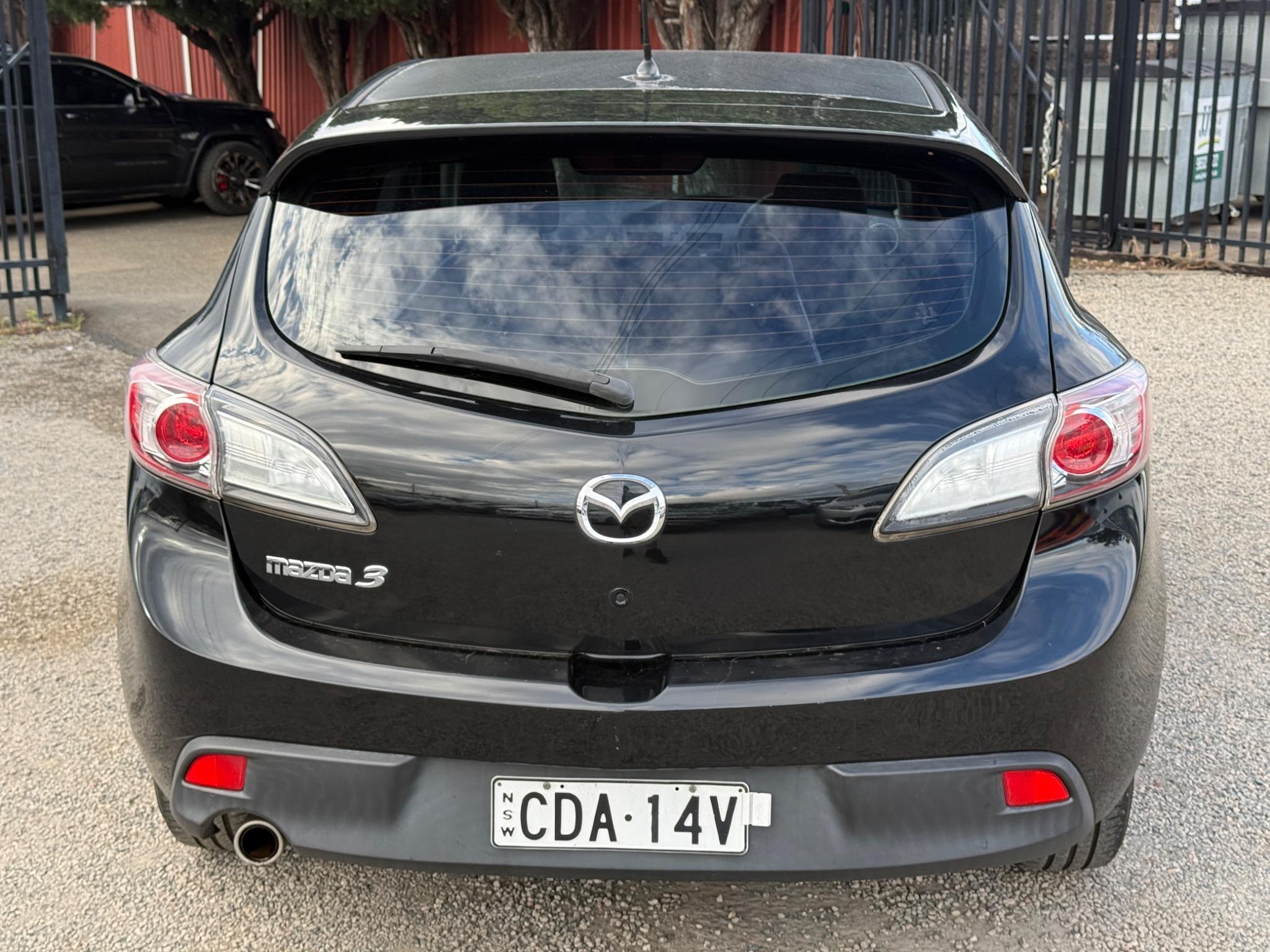 MAZDA MAZDA3