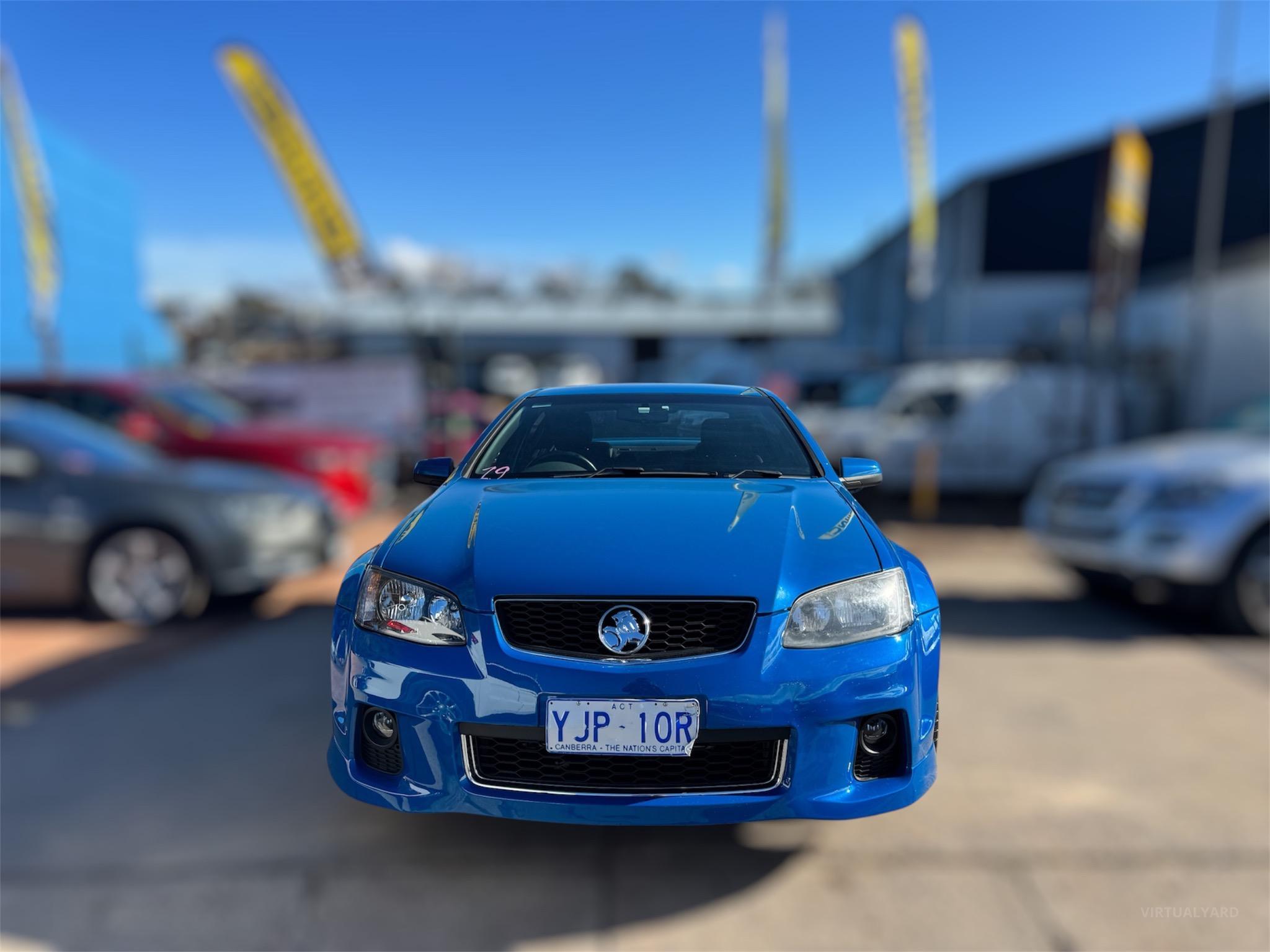 HOLDEN COMMODORE