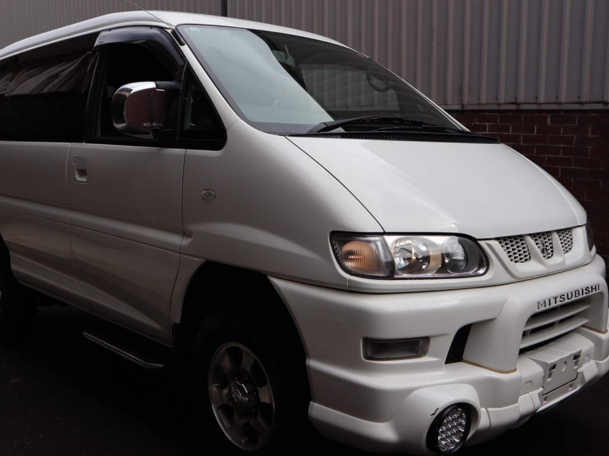 MITSUBISHI DELICA