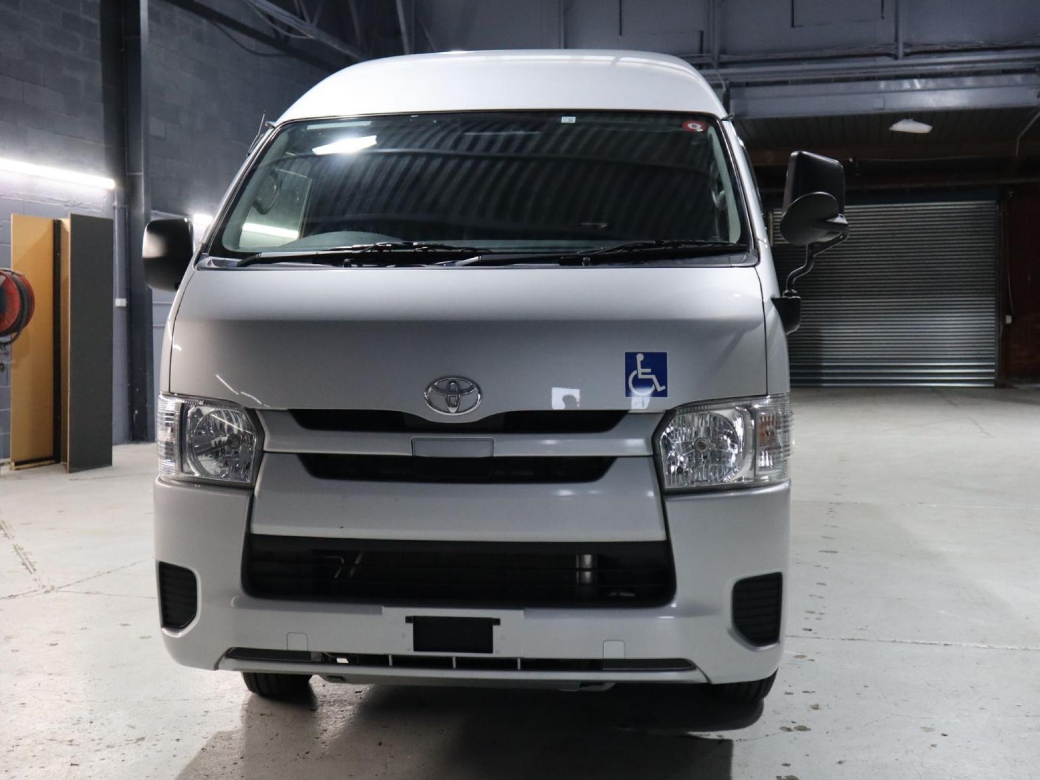 TOYOTA HIACE Welcab