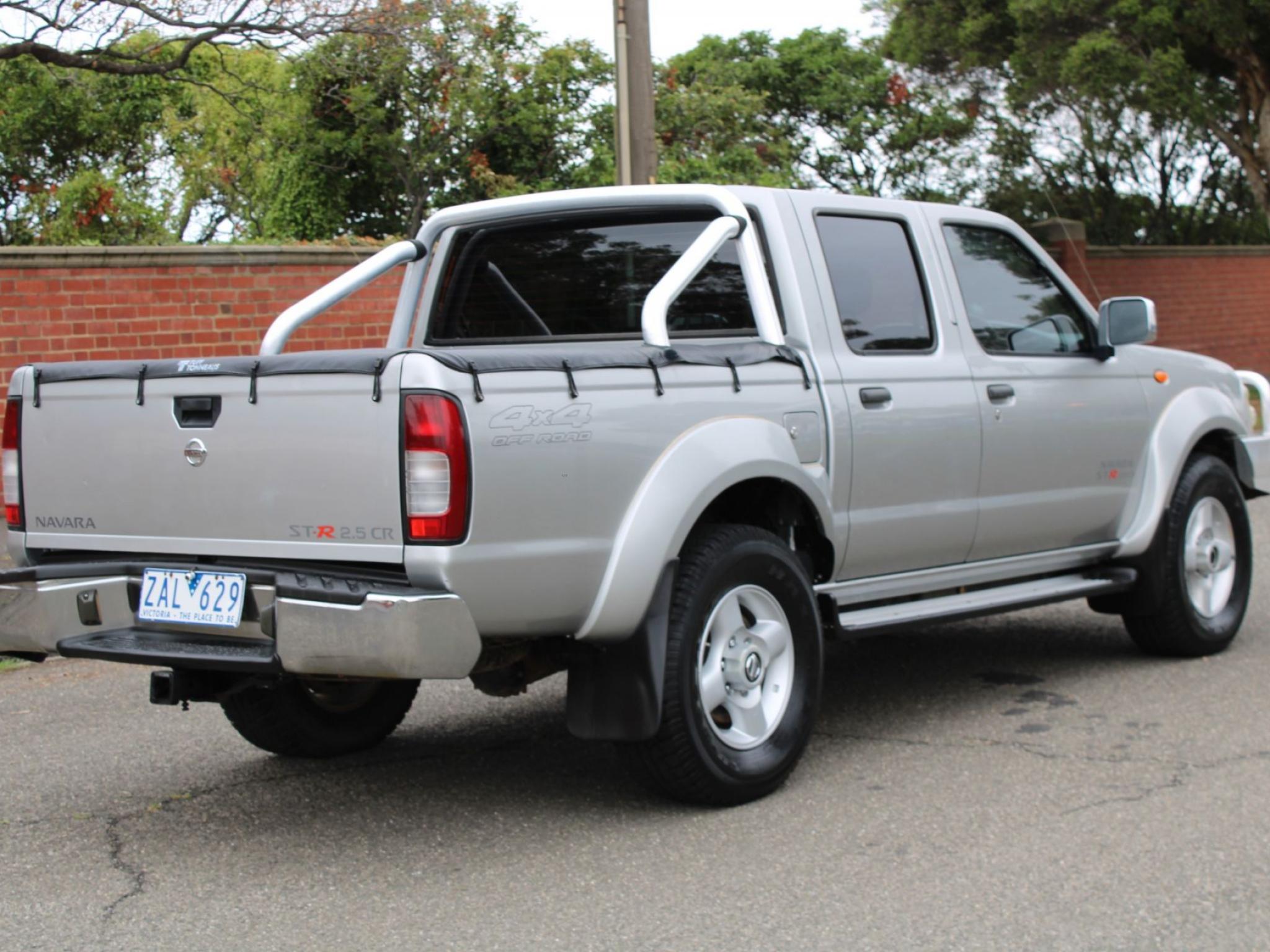NISSAN NAVARA