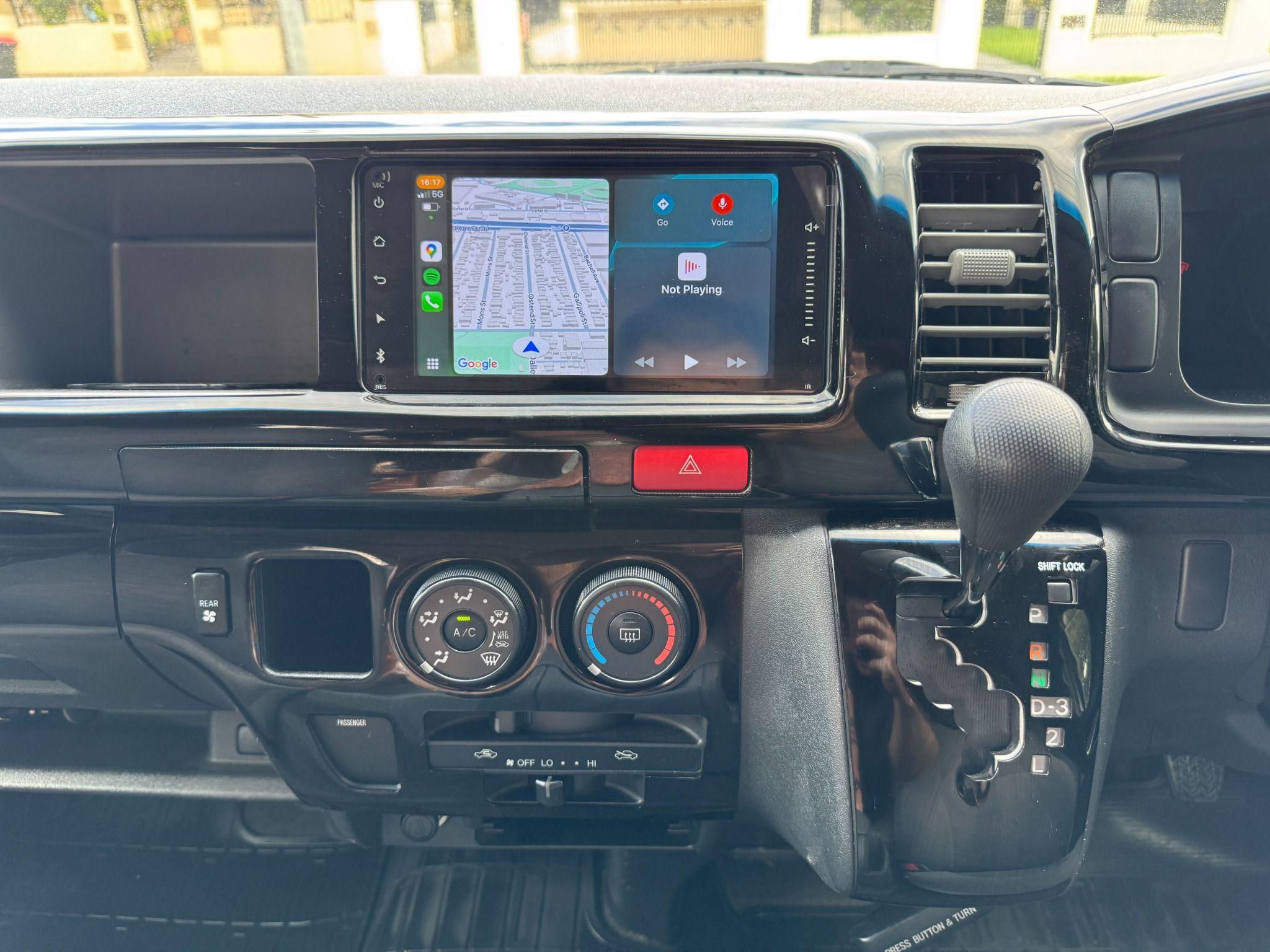TOYOTA HIACE CAMPERVAN