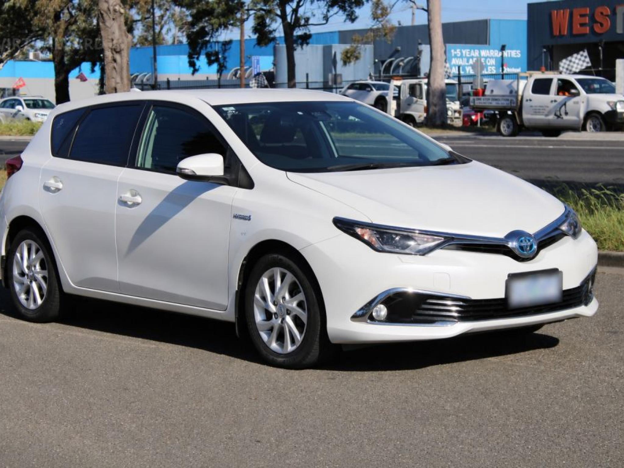 TOYOTA COROLLA