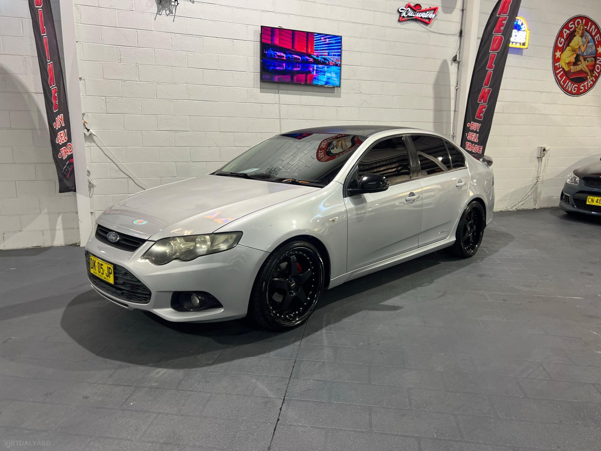 FORD FALCON