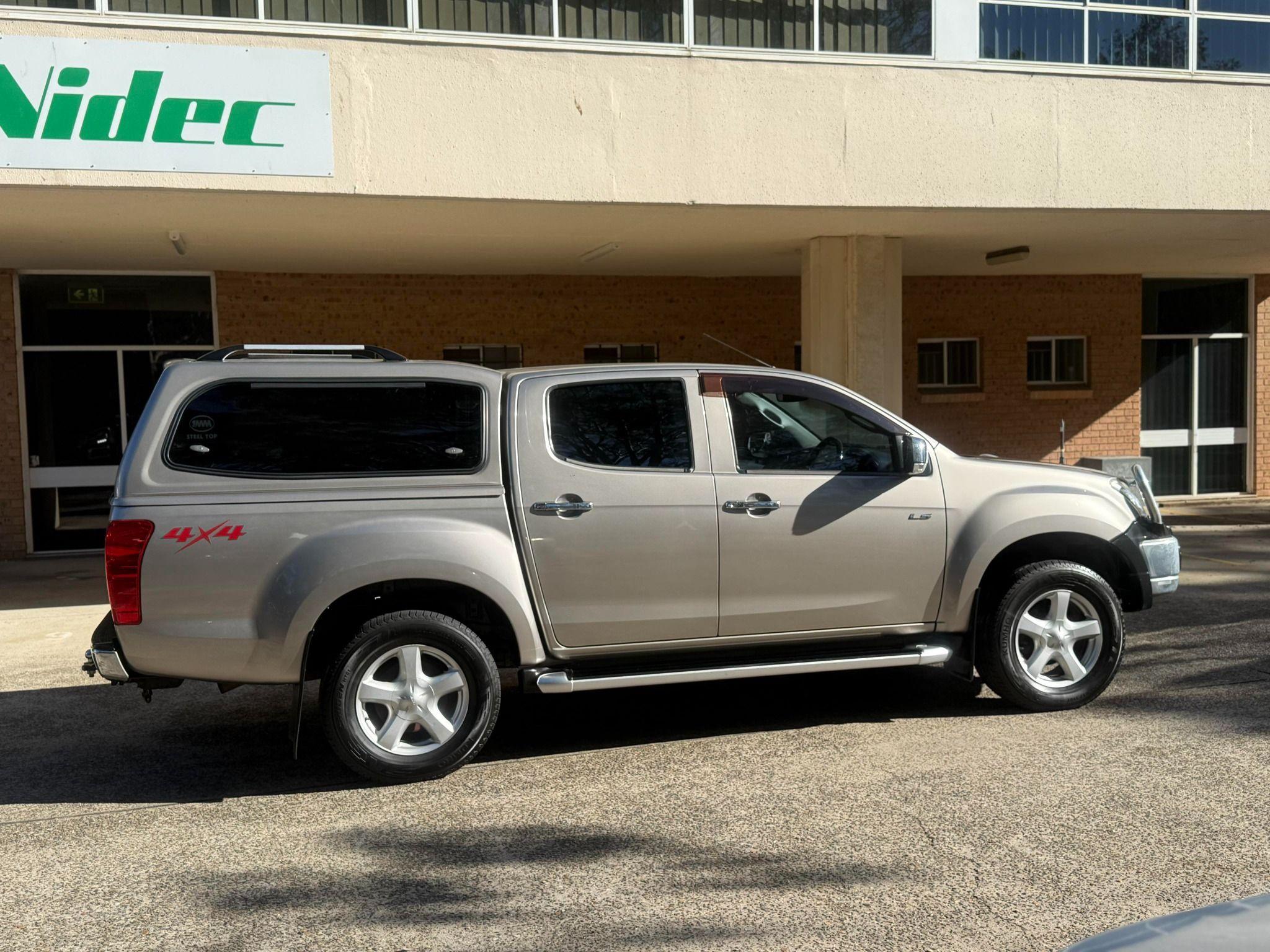 ISUZU D-MAX