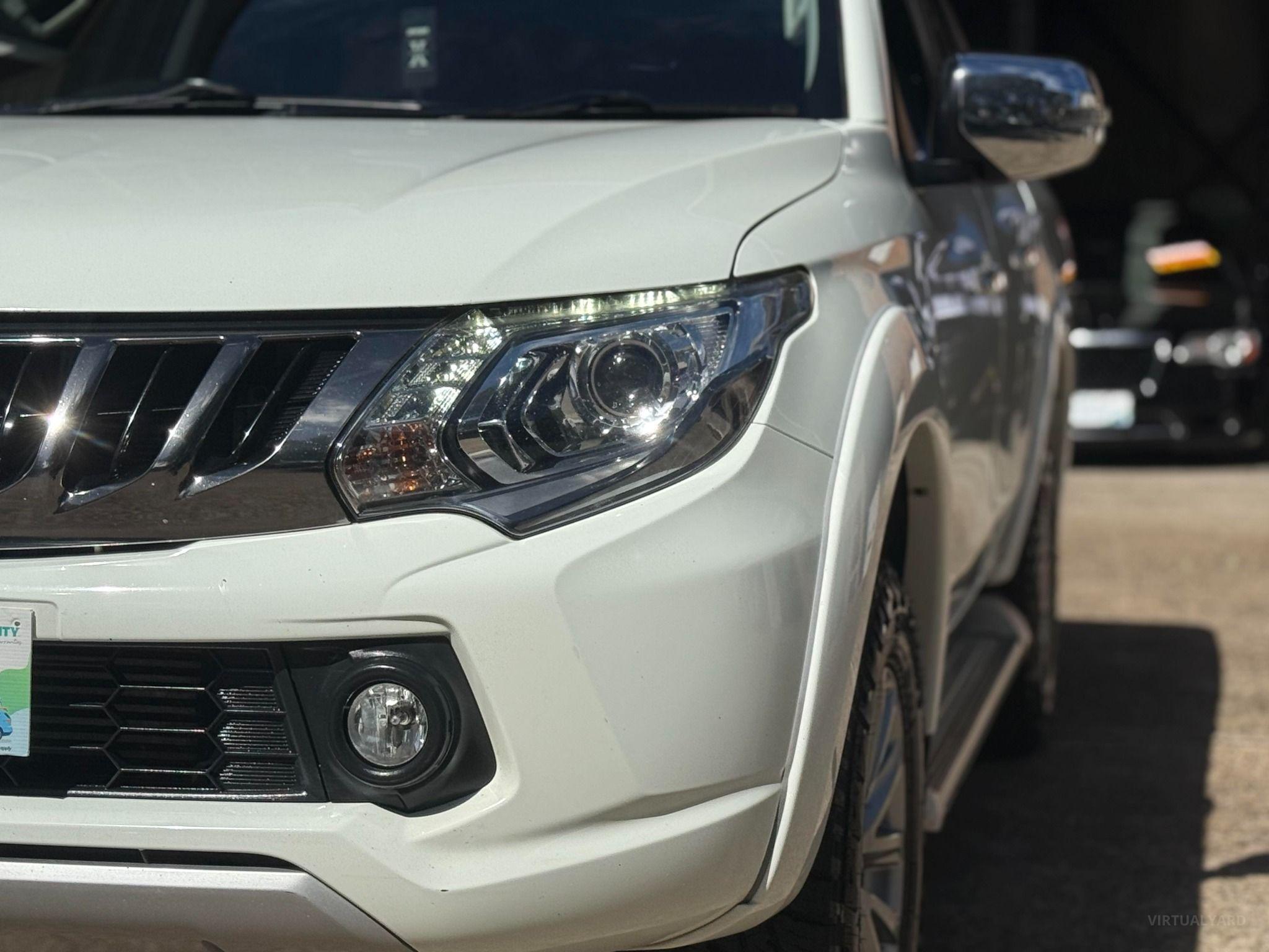 MITSUBISHI TRITON