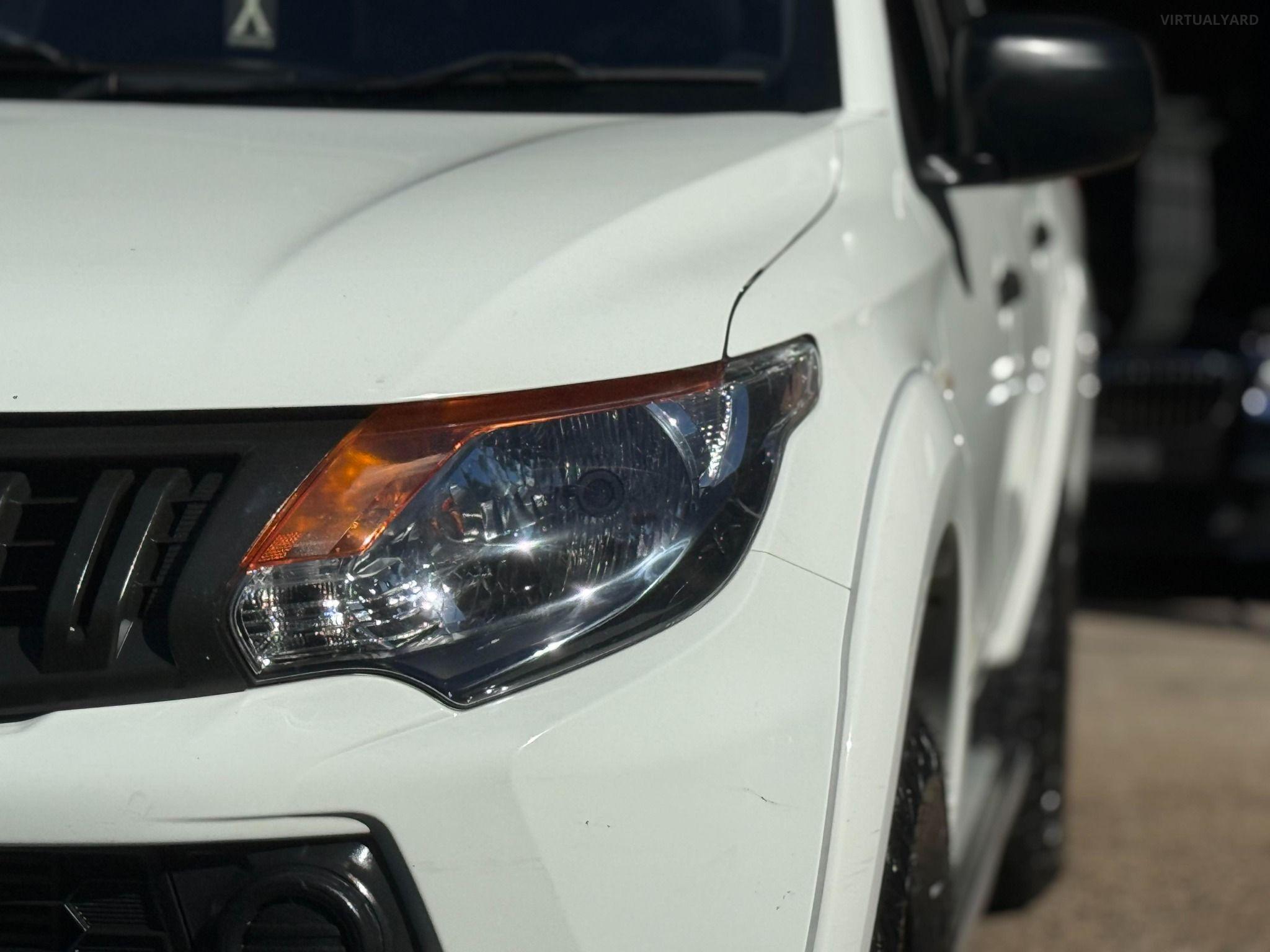 MITSUBISHI TRITON