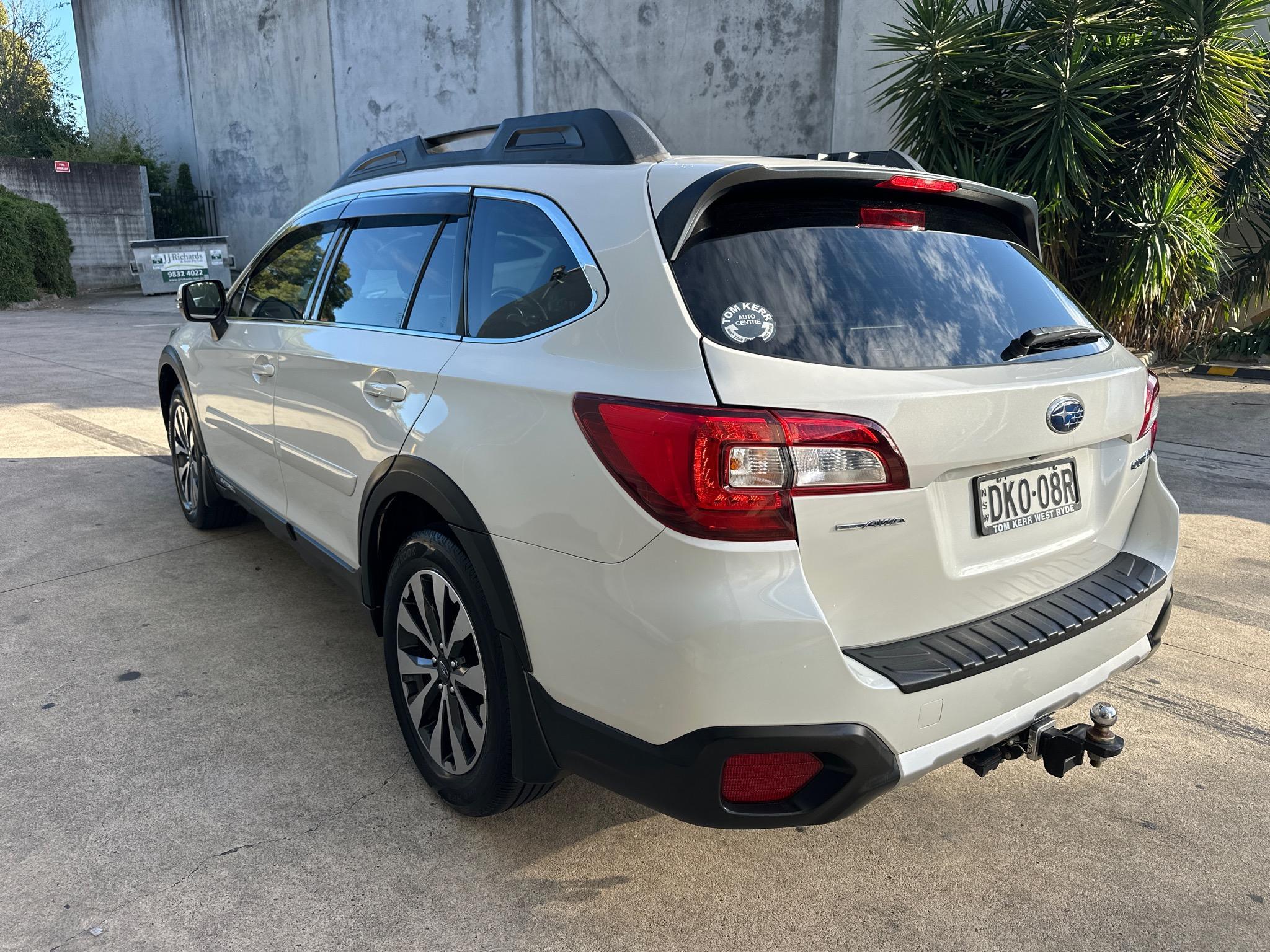 SUBARU OUTBACK 5GEN 2.5I PREMIUM WAGON 5DR CVT 6SP AWD [MY17] image 4