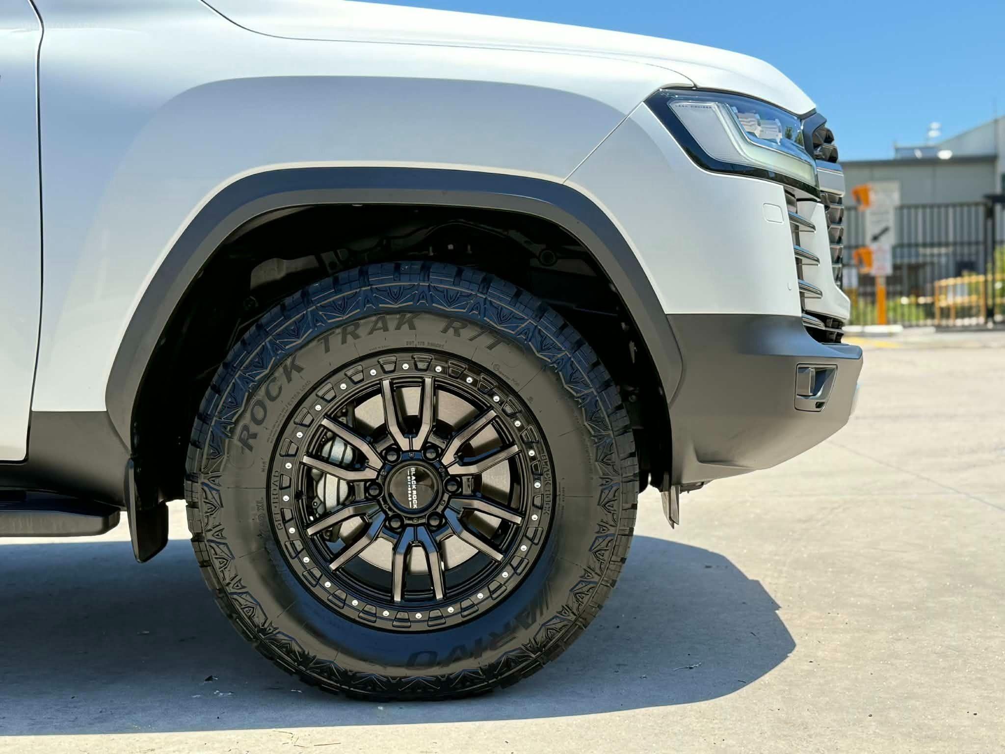 TOYOTA LANDCRUISER