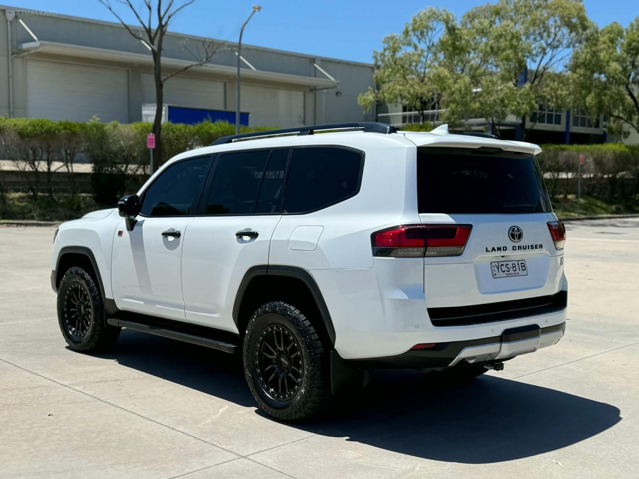 TOYOTA LANDCRUISER