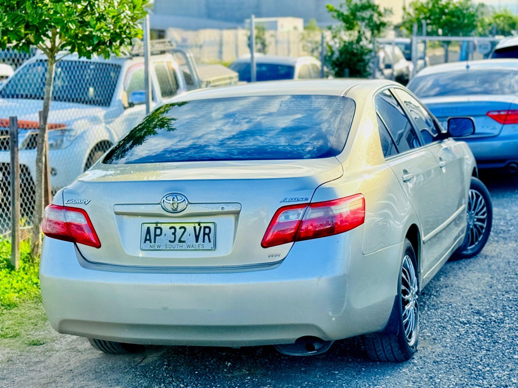 TOYOTA CAMRY
