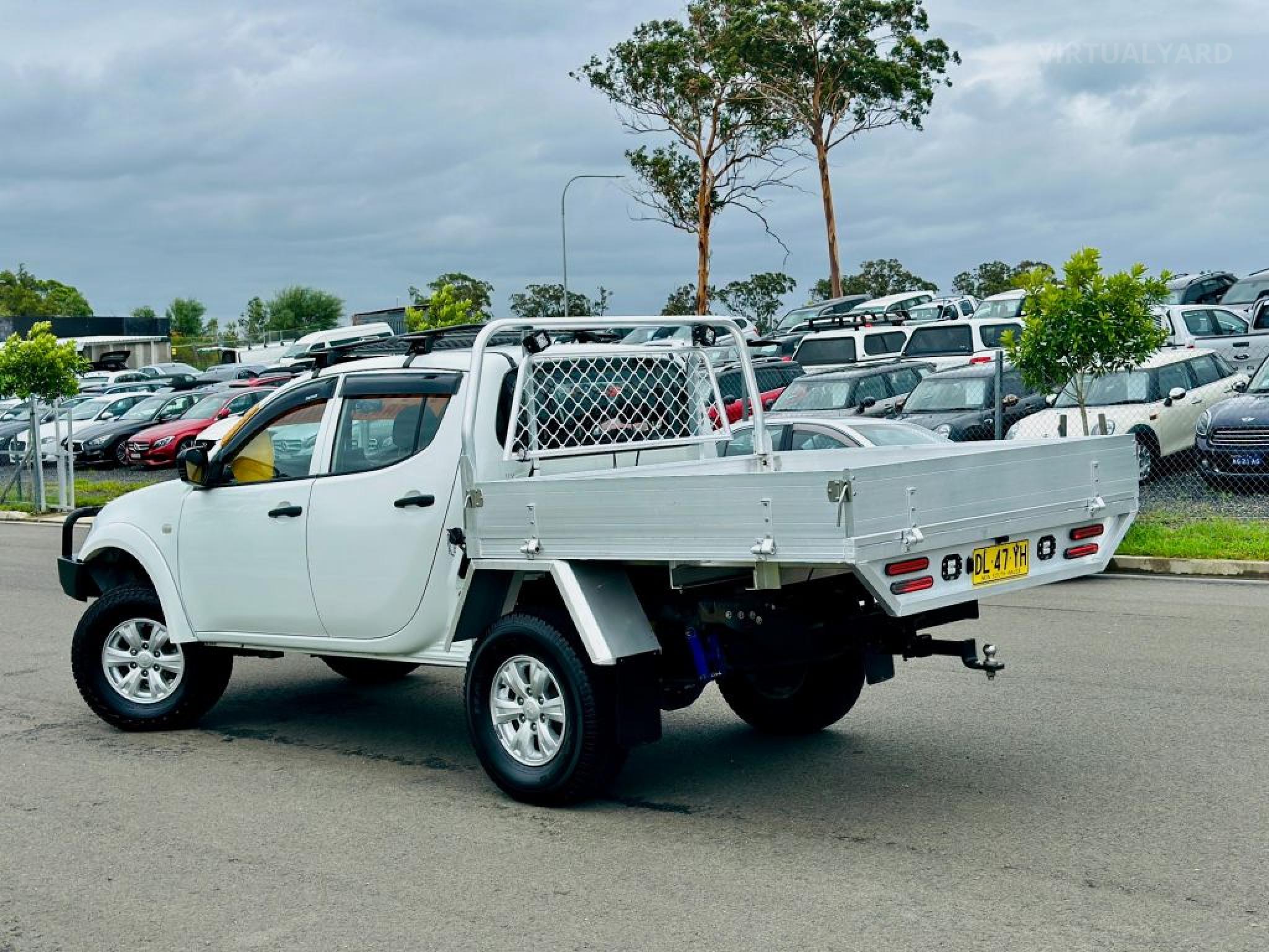 MITSUBISHI TRITON
