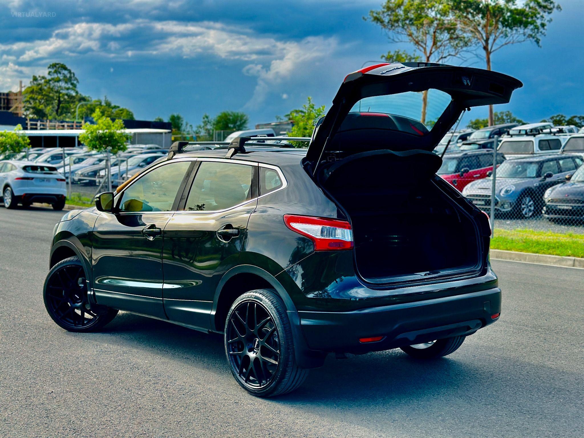 NISSAN QASHQAI