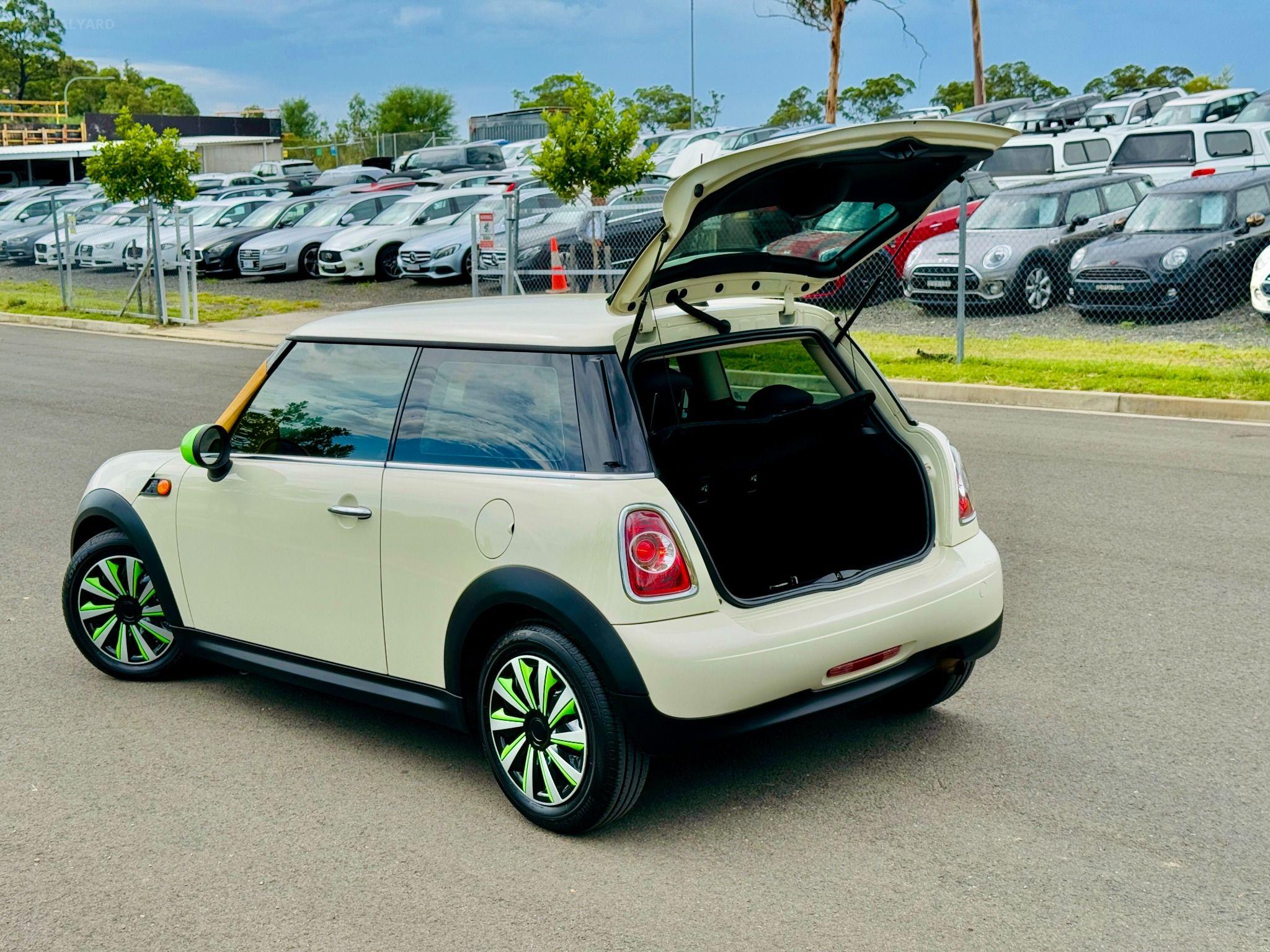 MINI COOPER