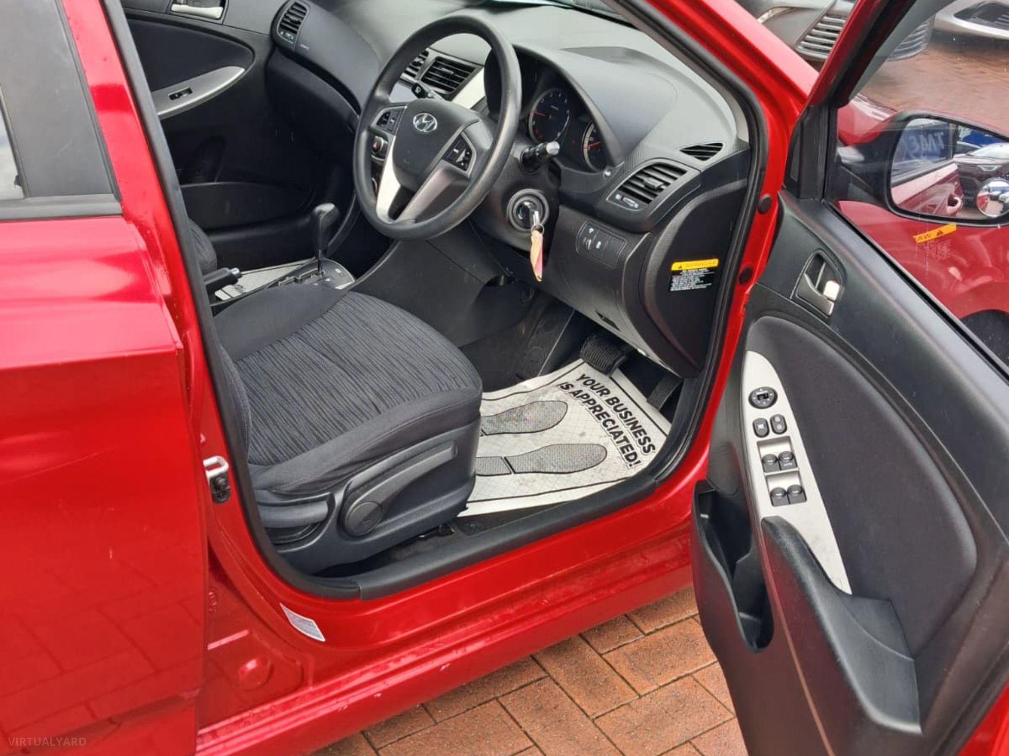 HYUNDAI ACCENT