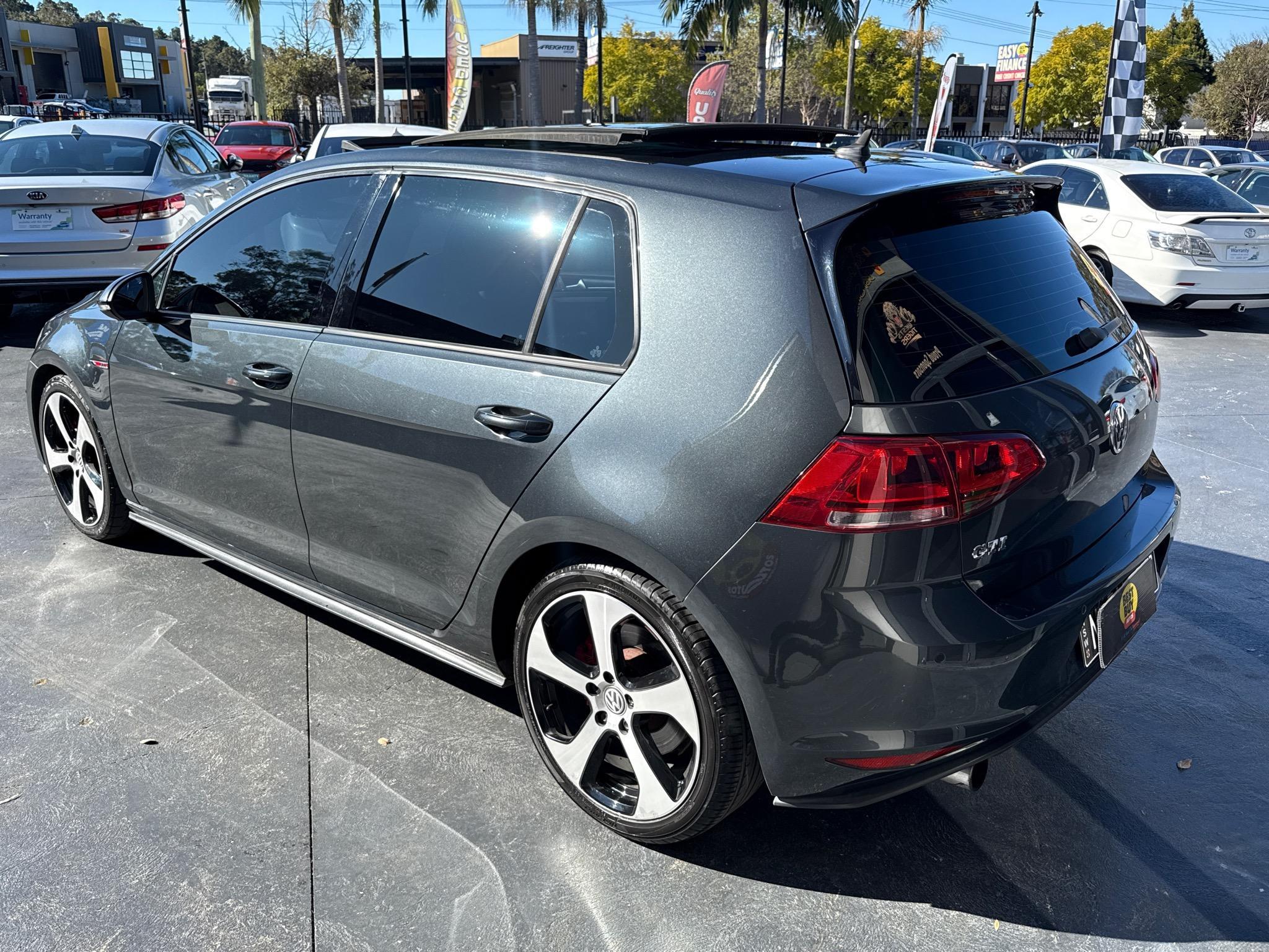 Volkswagen Golf