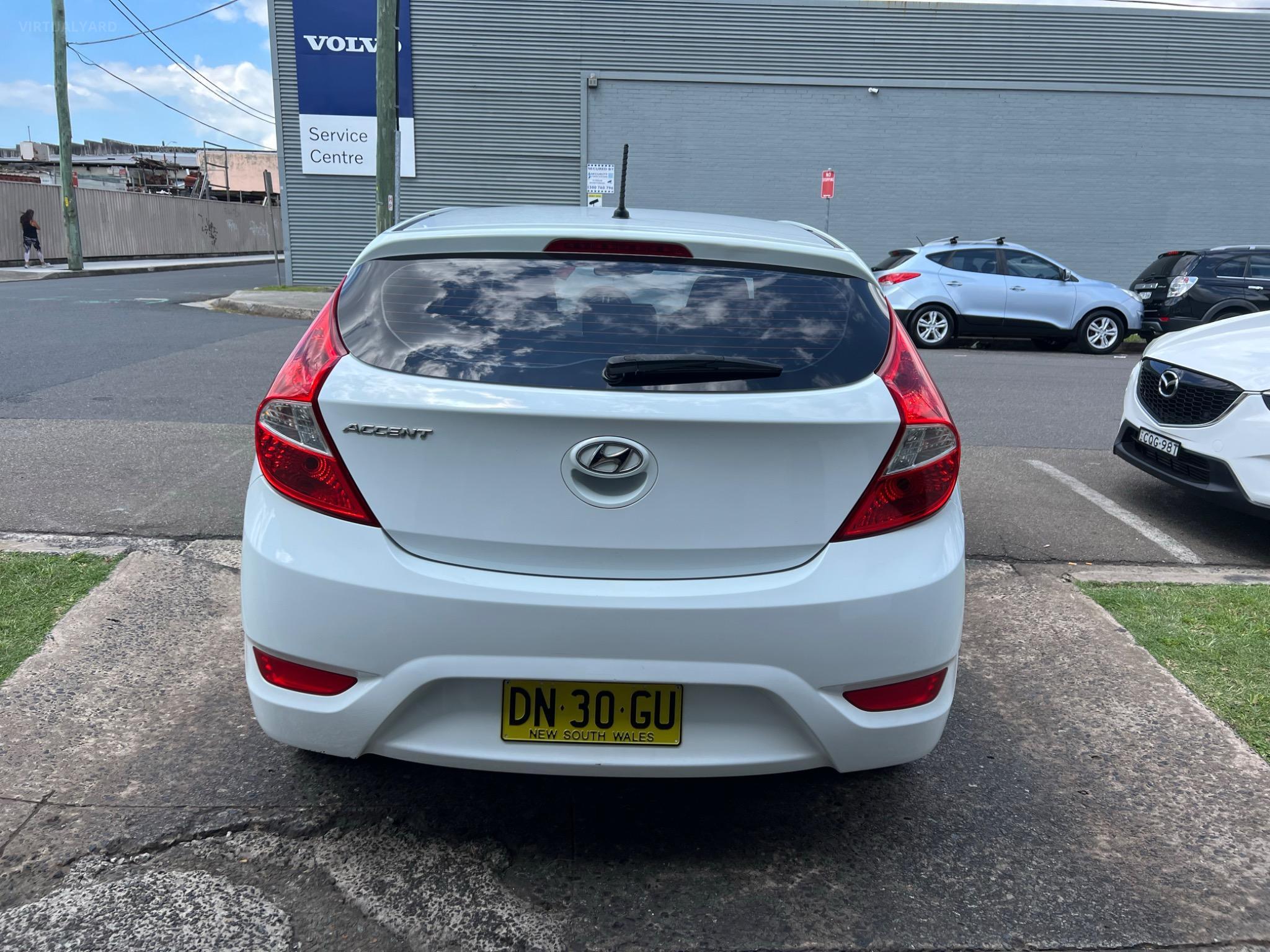 HYUNDAI ACCENT
