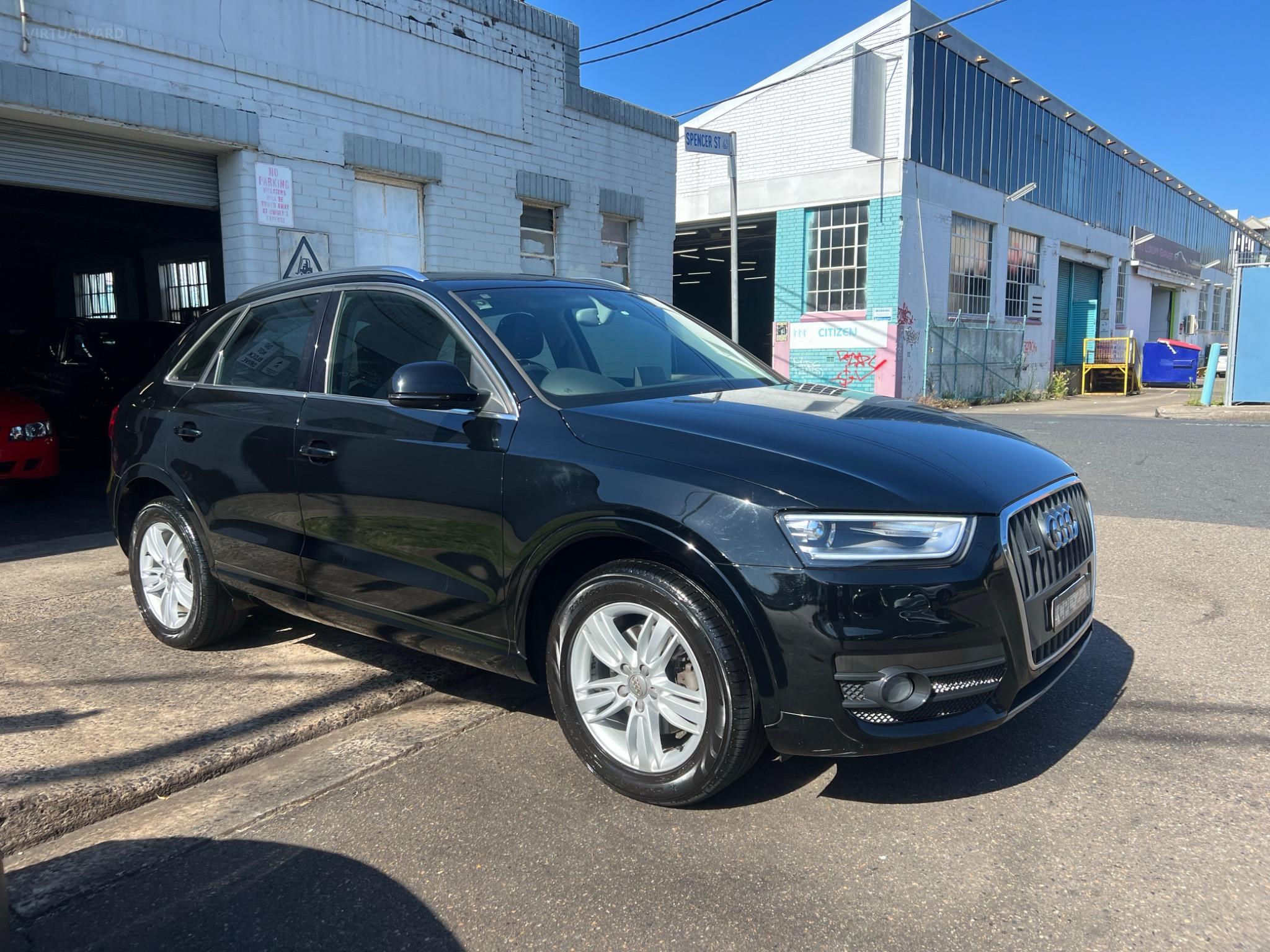 AUDI Q3