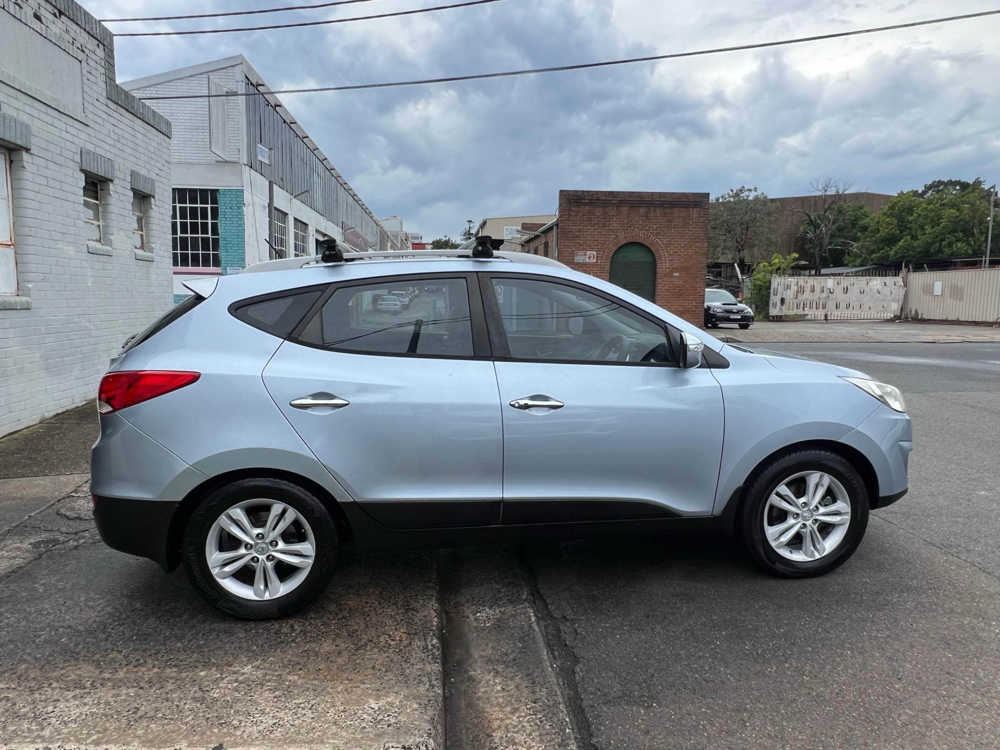 HYUNDAI iX35