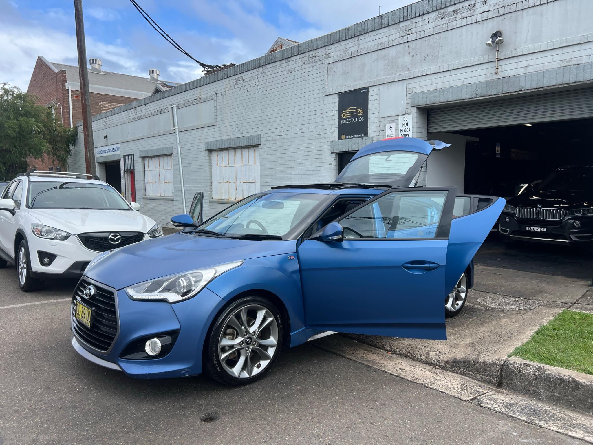 HYUNDAI VELOSTER