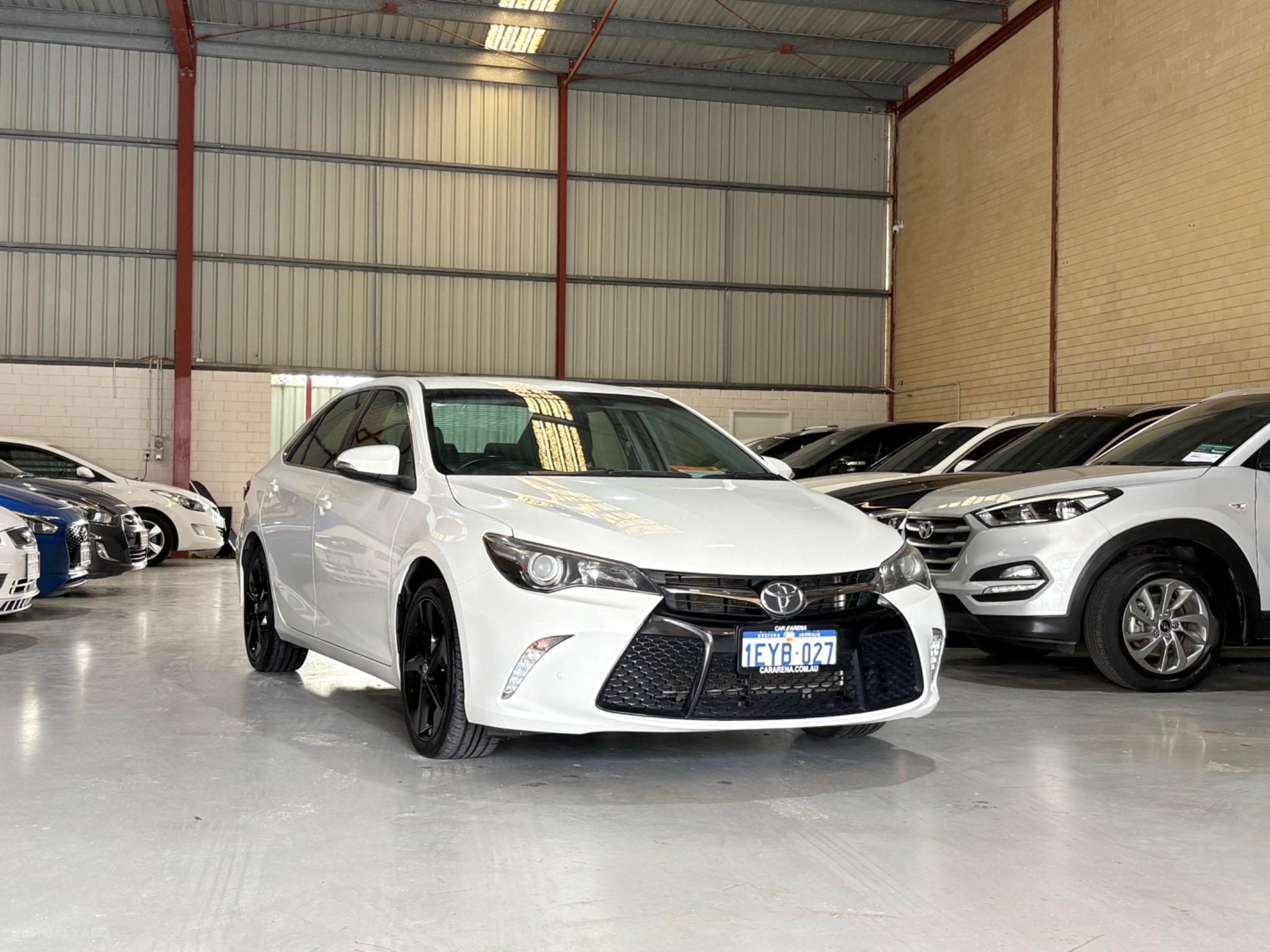 TOYOTA CAMRY