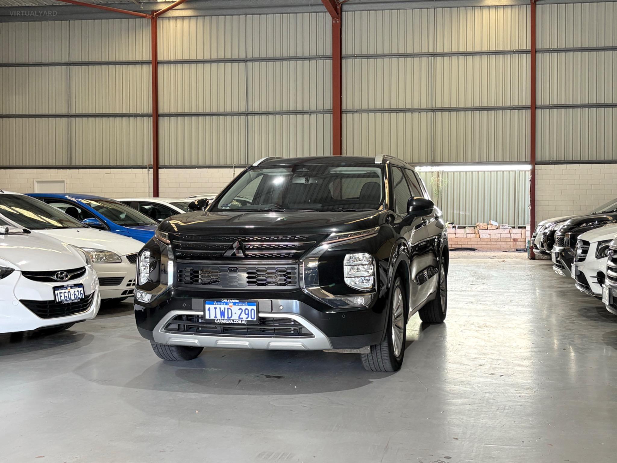 MITSUBISHI OUTLANDER