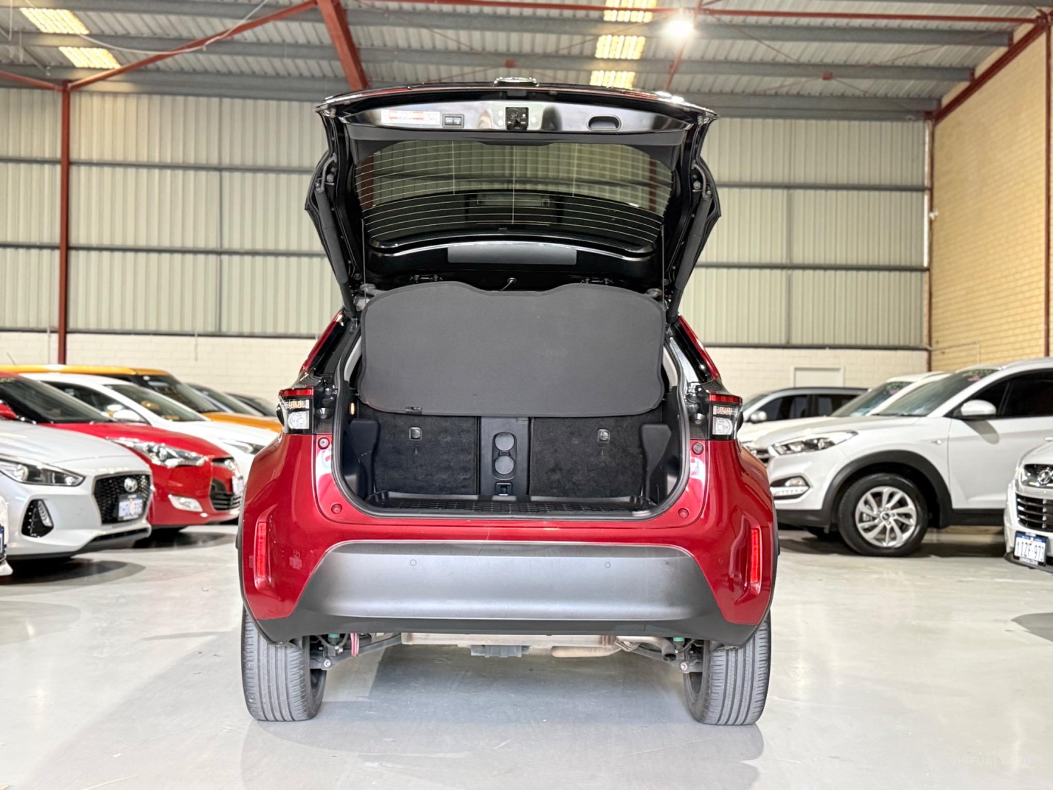 TOYOTA YARIS CROSS
