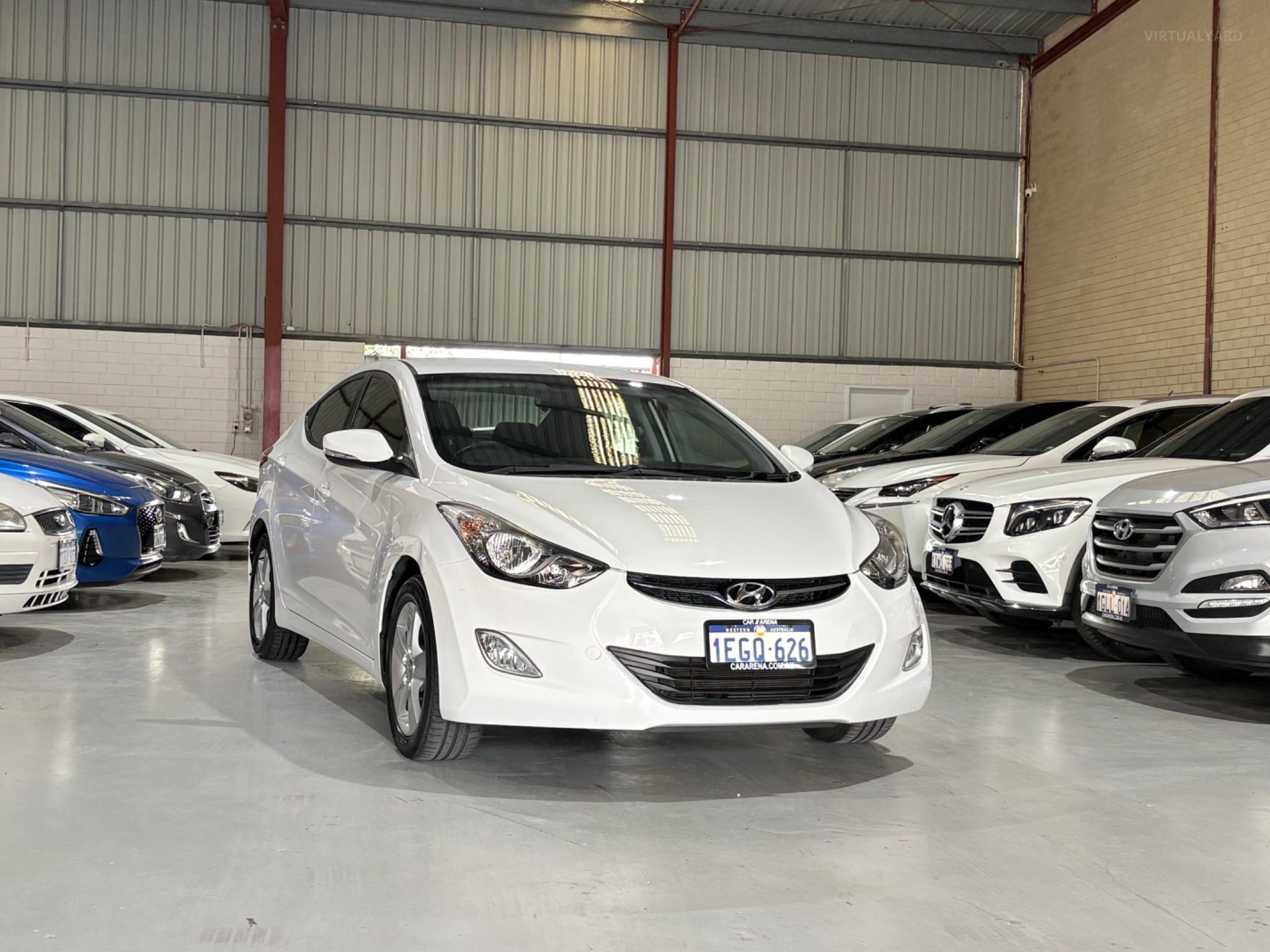 HYUNDAI ELANTRA