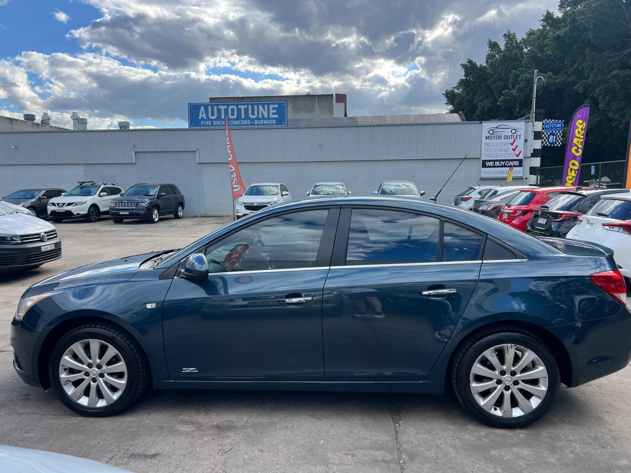 HOLDEN CRUZE