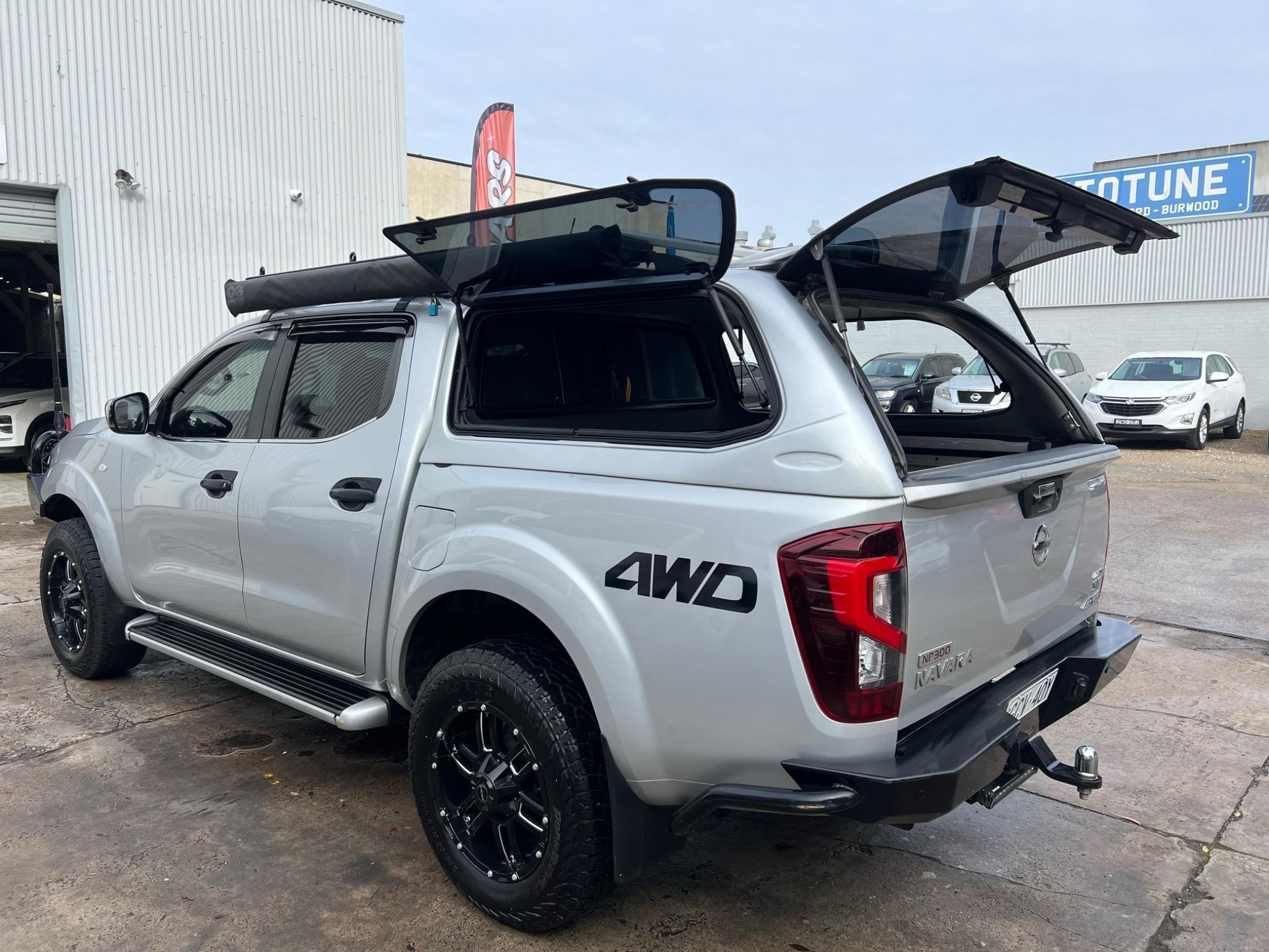 NISSAN NAVARA