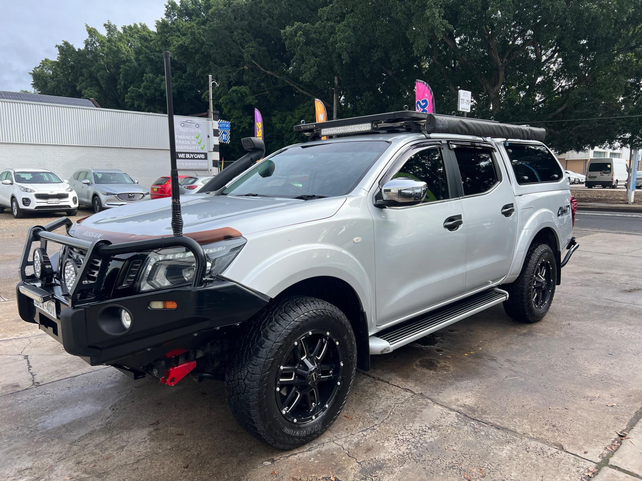 NISSAN NAVARA