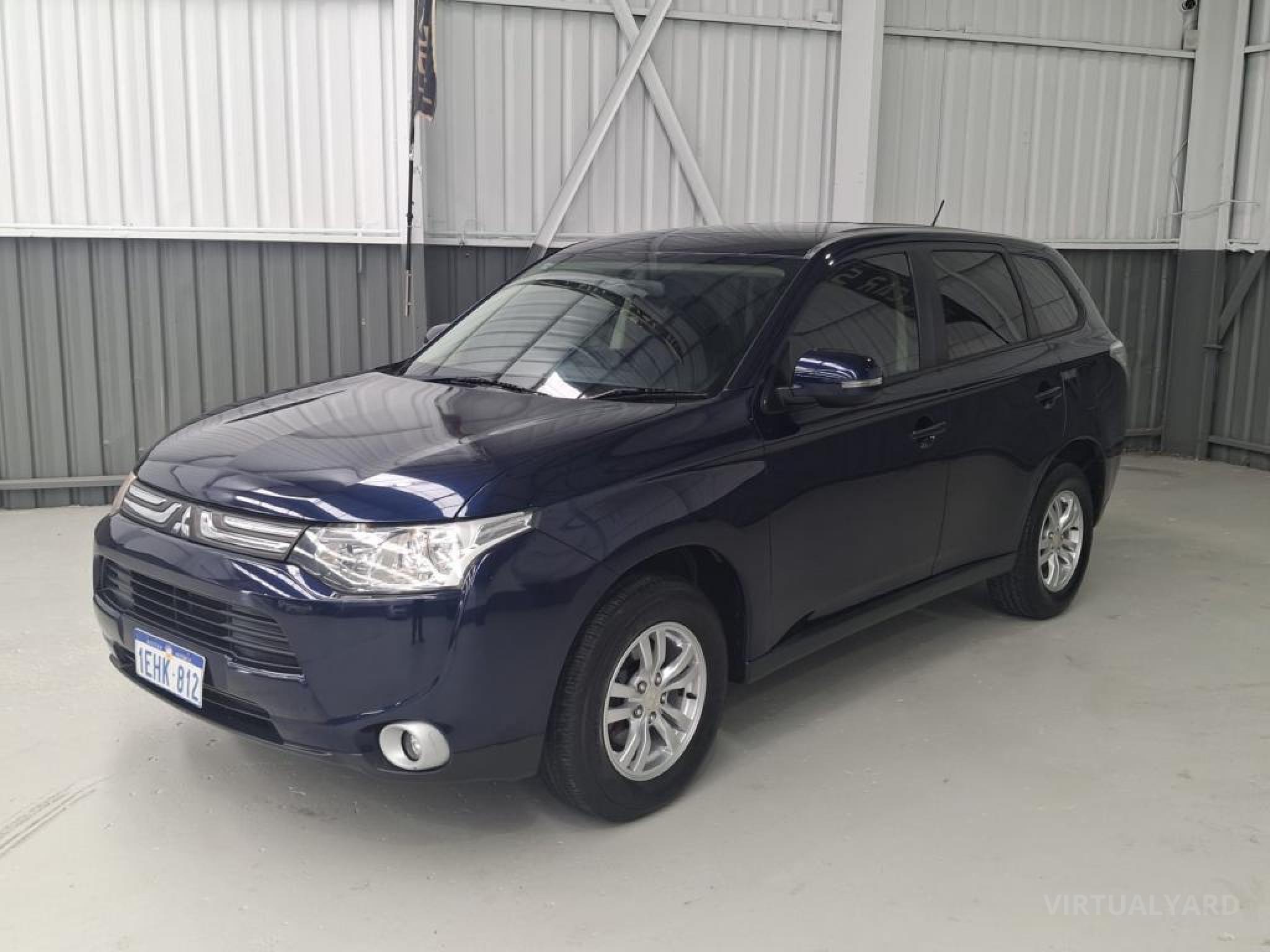 MITSUBISHI OUTLANDER