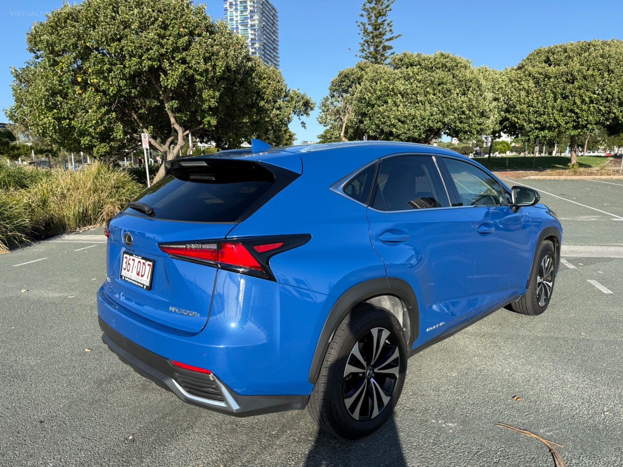 LEXUS NX300h
