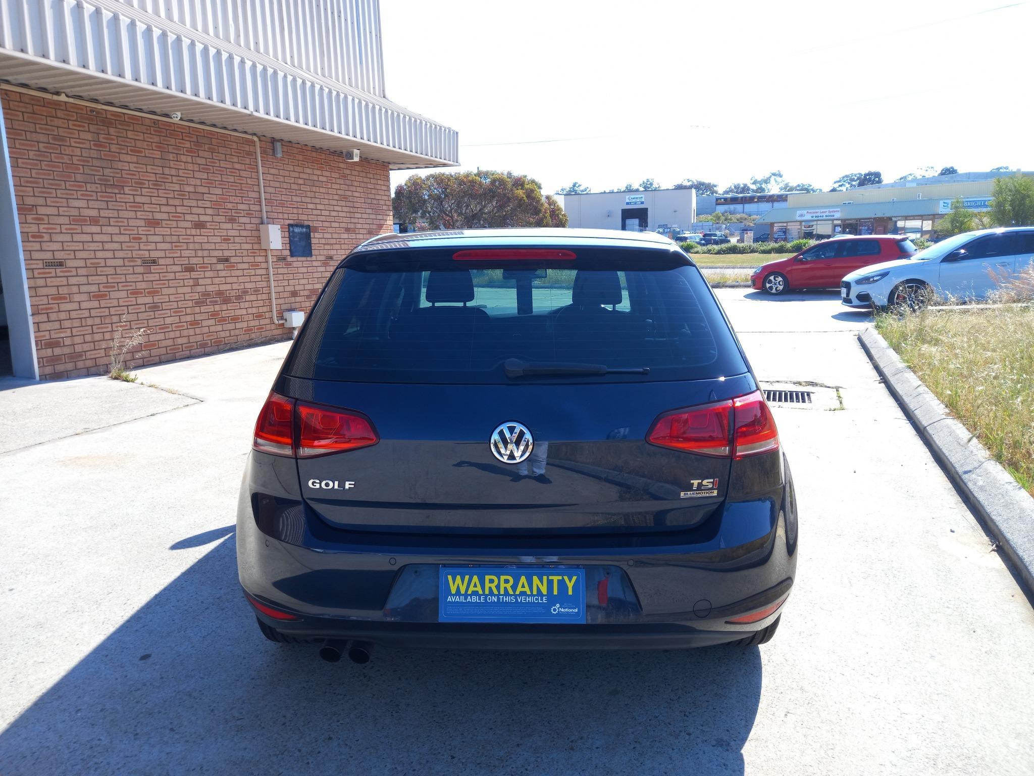 VOLKSWAGEN GOLF