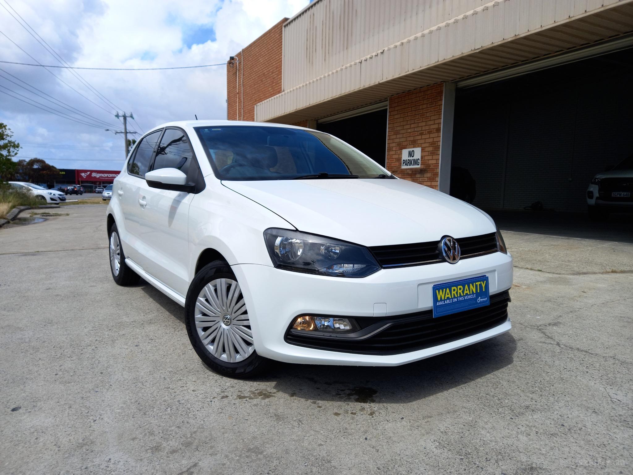 VOLKSWAGEN POLO